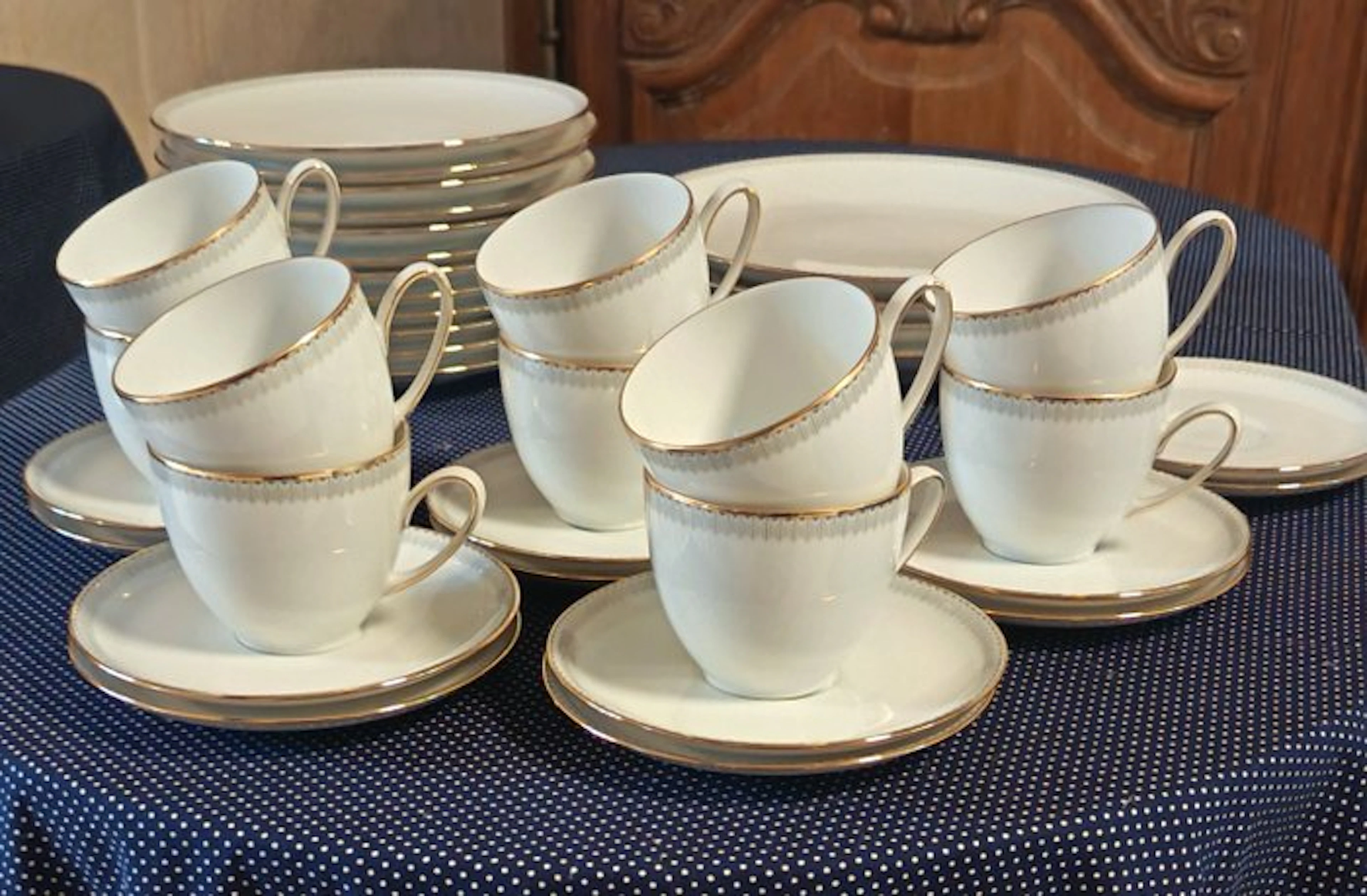 Hutschenreuther - Dinner set (38) - Olivia 68 - Porcelain...