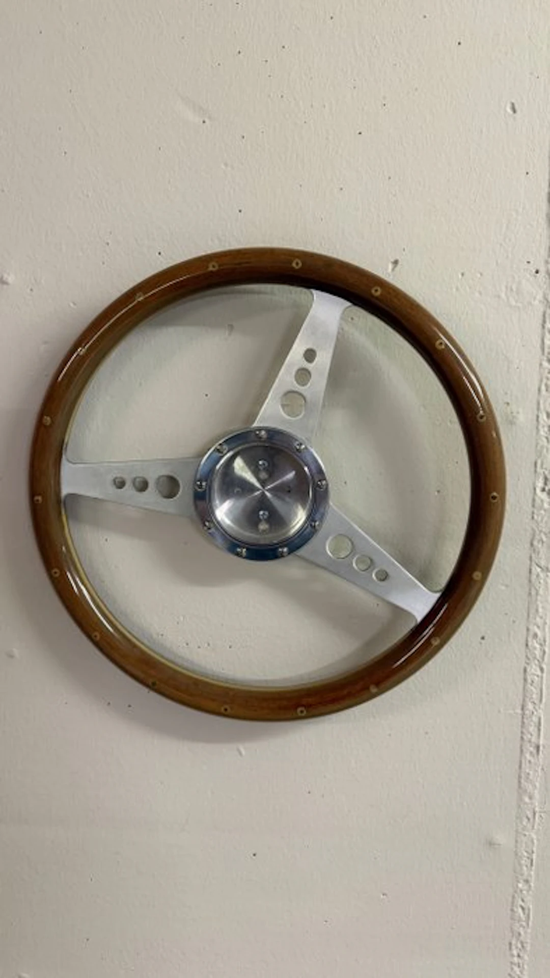 Steering wheel (2) - Jaguar - Volante E-Type in legno e...