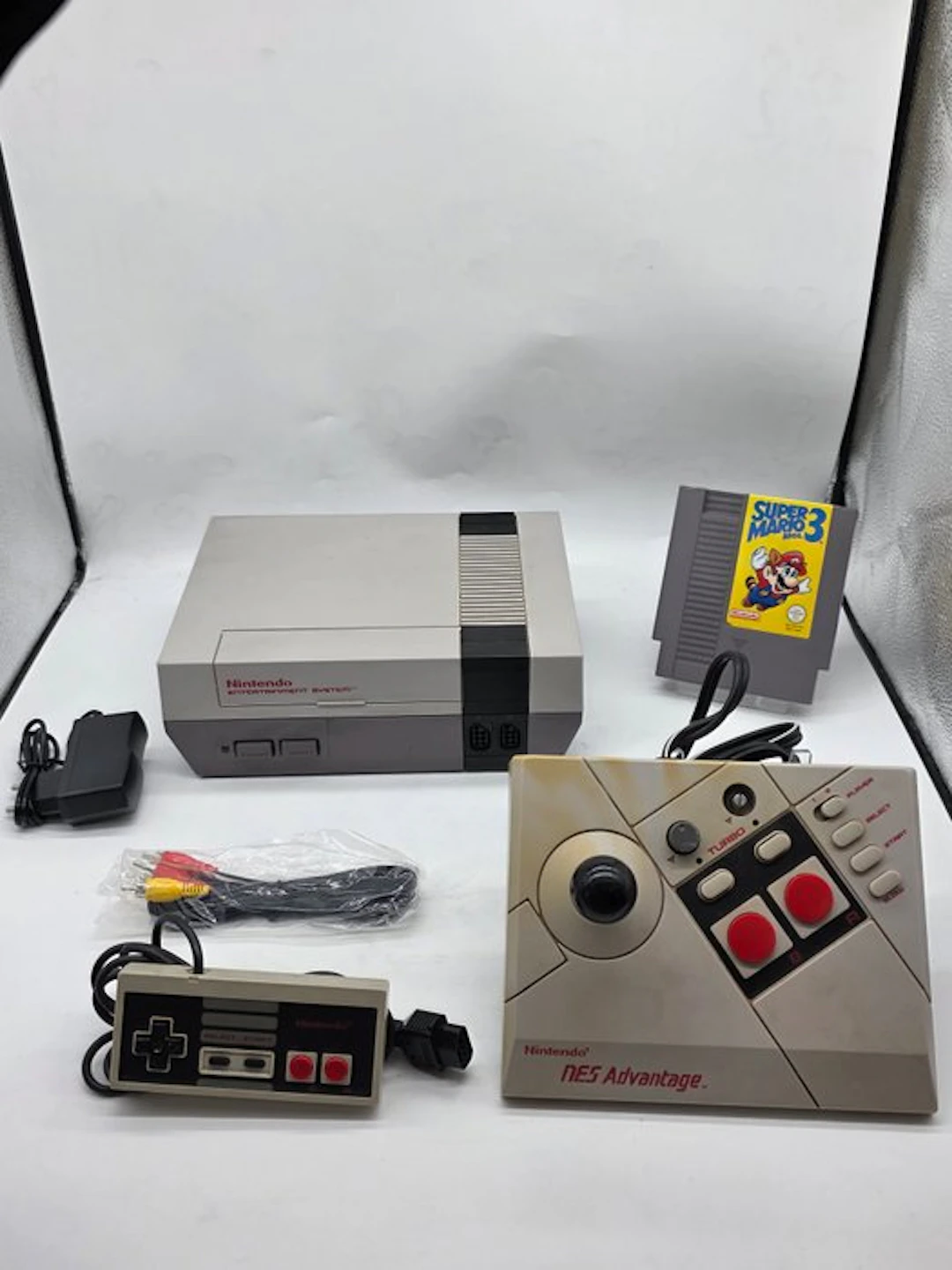Nintendo - Nes - 1980's 8-Bit Classic + Super Mario Bros...