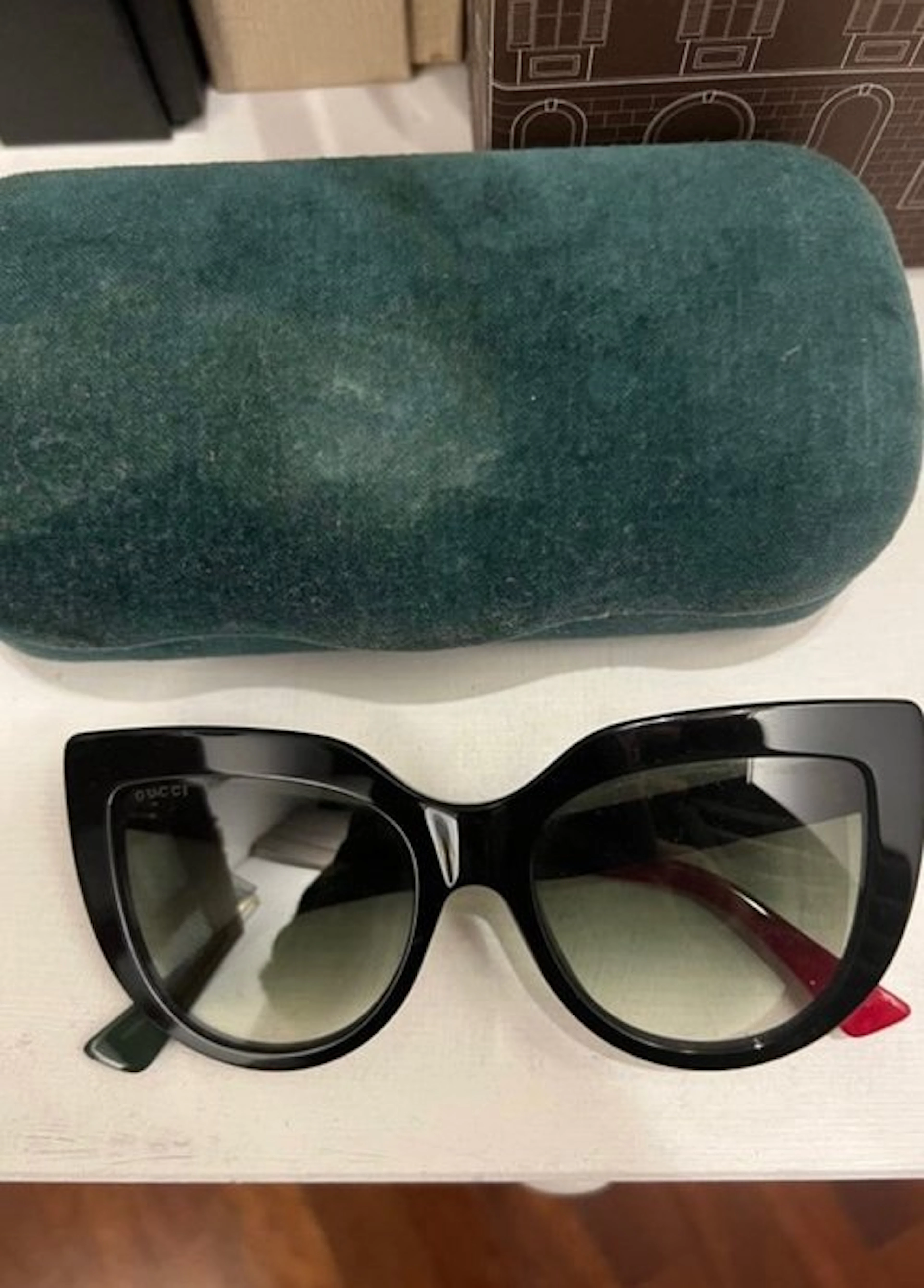 Gucci - Sunglasses