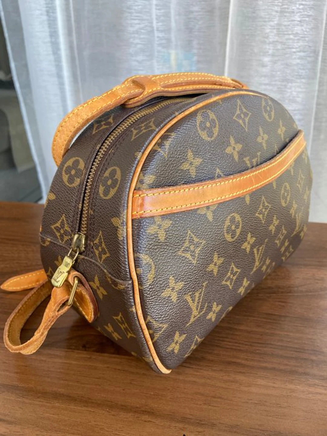Louis Vuitton - Trocadero - Shoulder bag