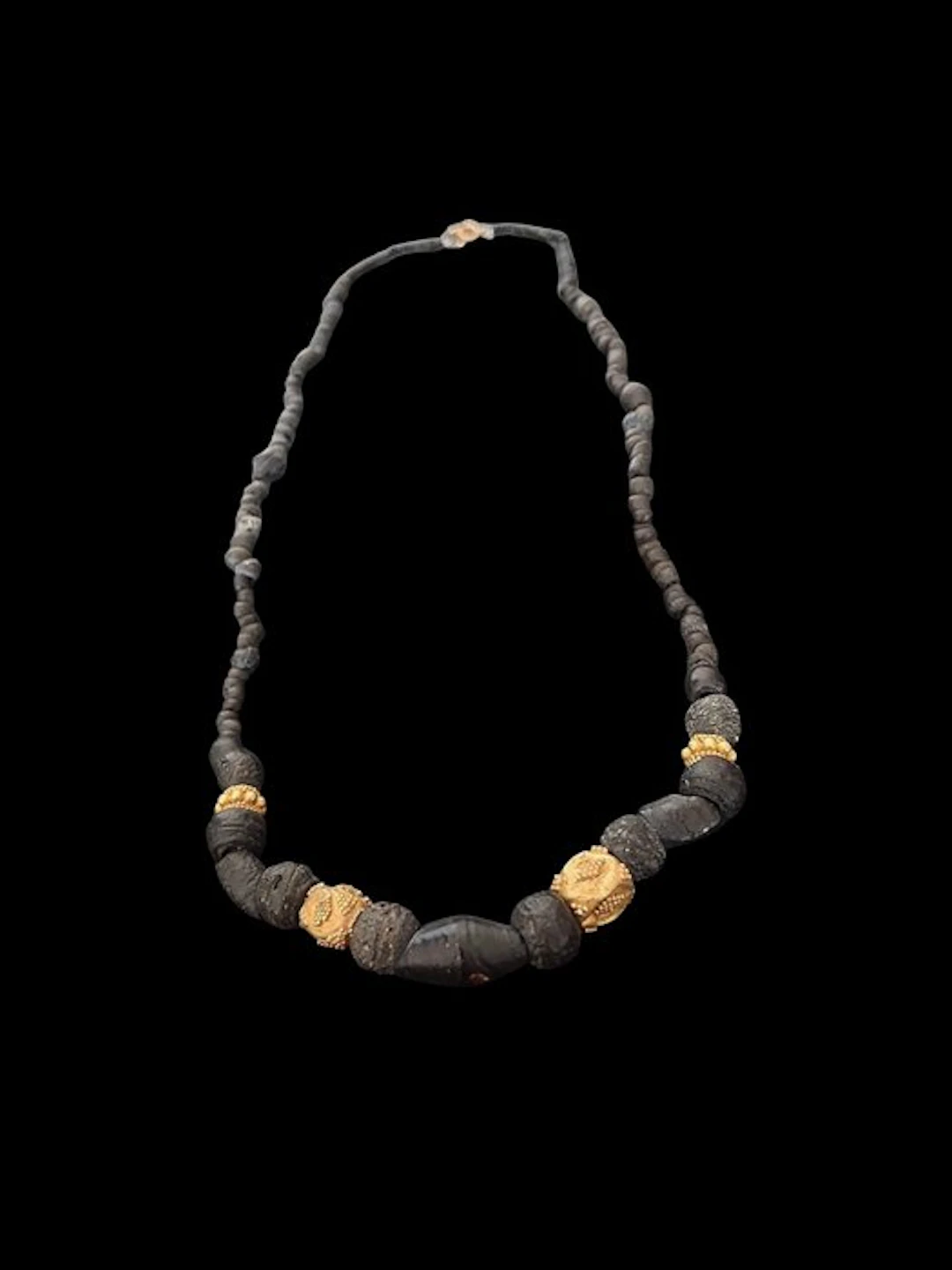 Antique Roman necklace in black glass and beads gold —...