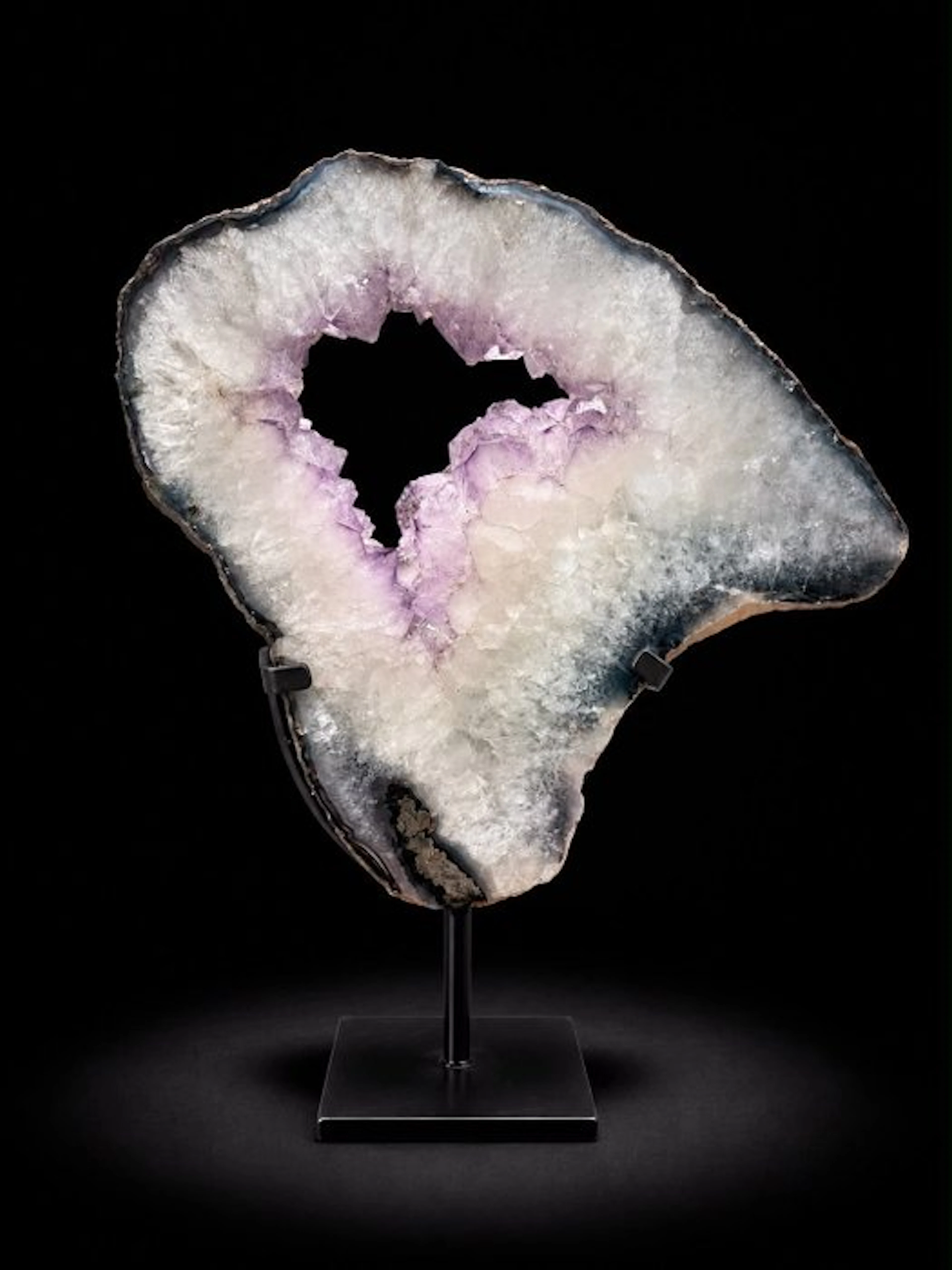 Amethyst Slice - Height: 37 cm - Width: 32 cm- 5.1 kg - (1)