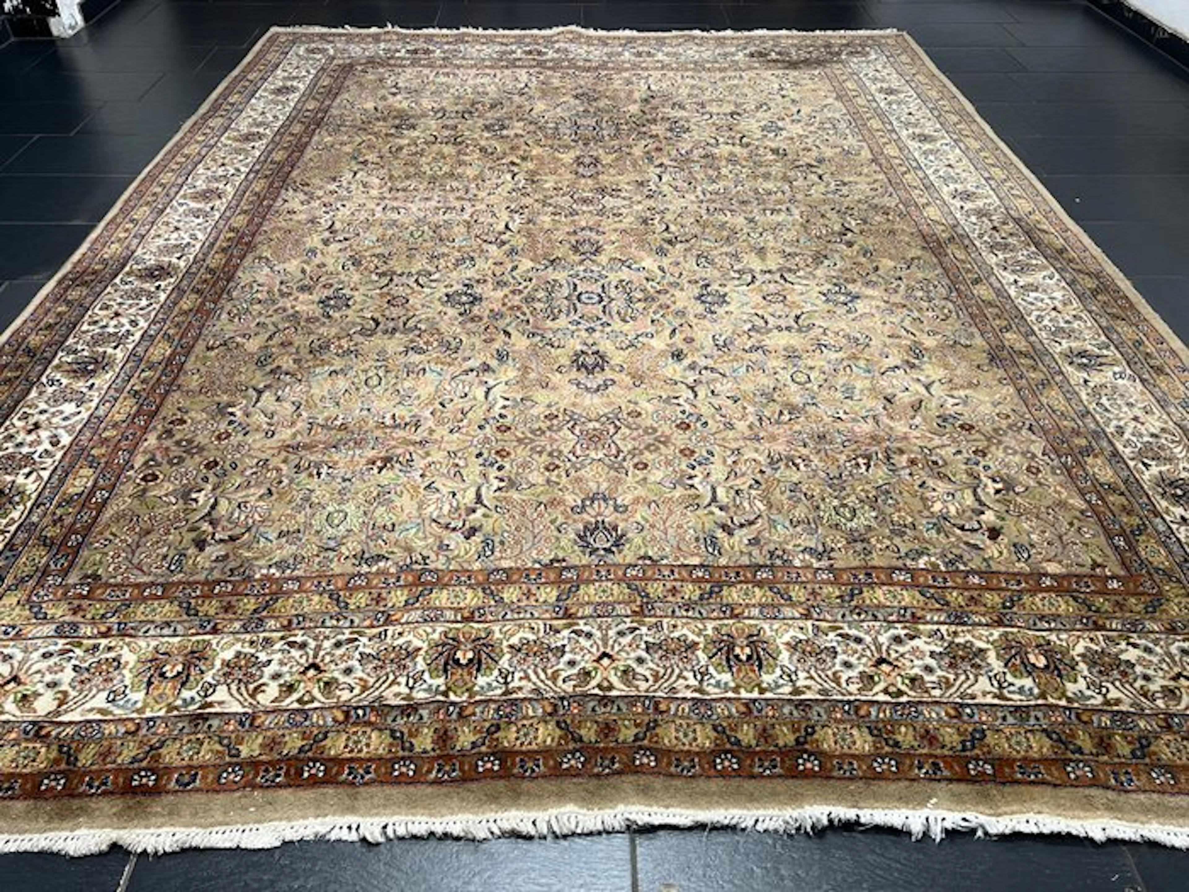 Tabriz - Rug - 345 cm - 260 cm
