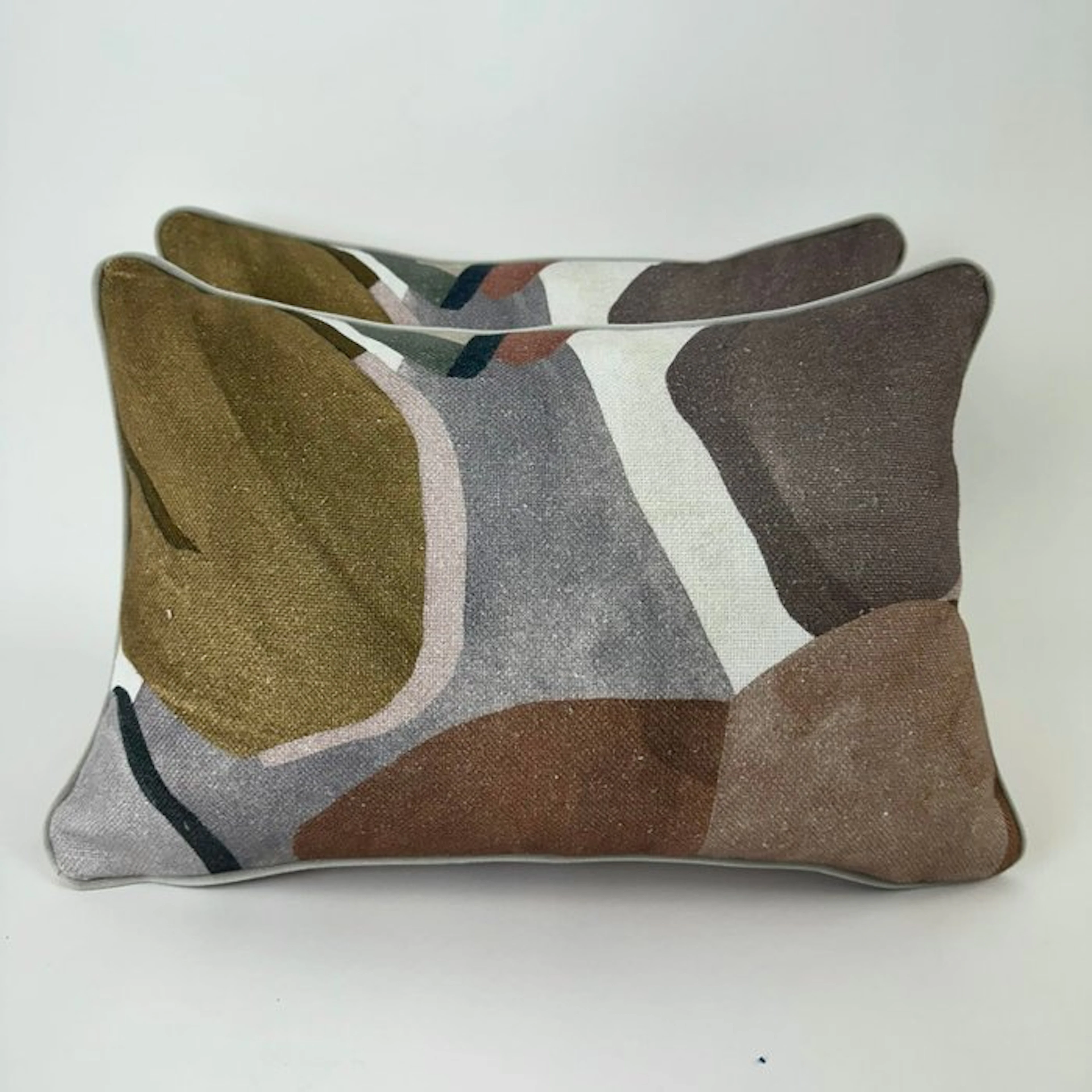 Black Edition “Figura” - Cushion (2)
