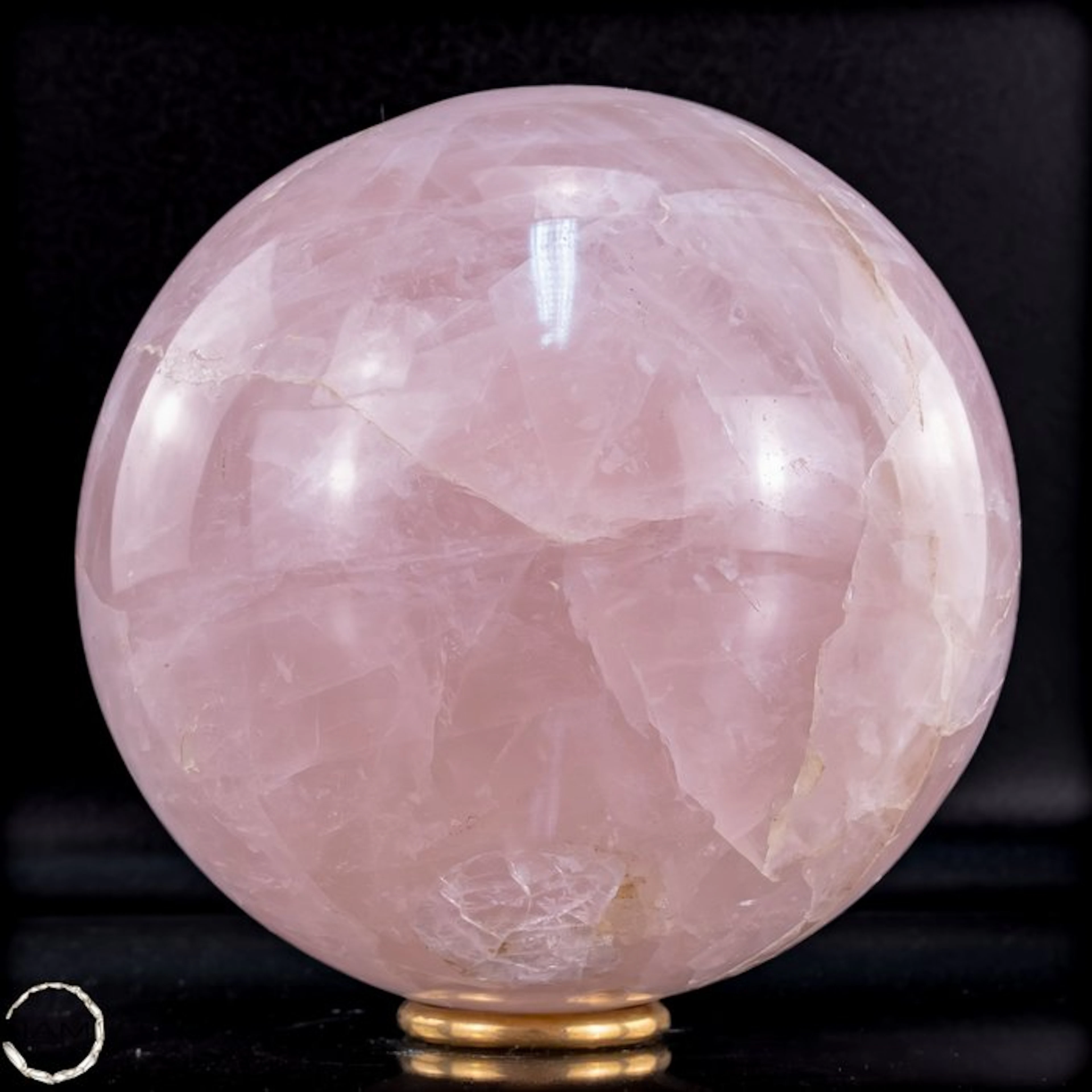 Stunning rose quartz sphere – Symbol of love and inner harmony- 3746.25 g