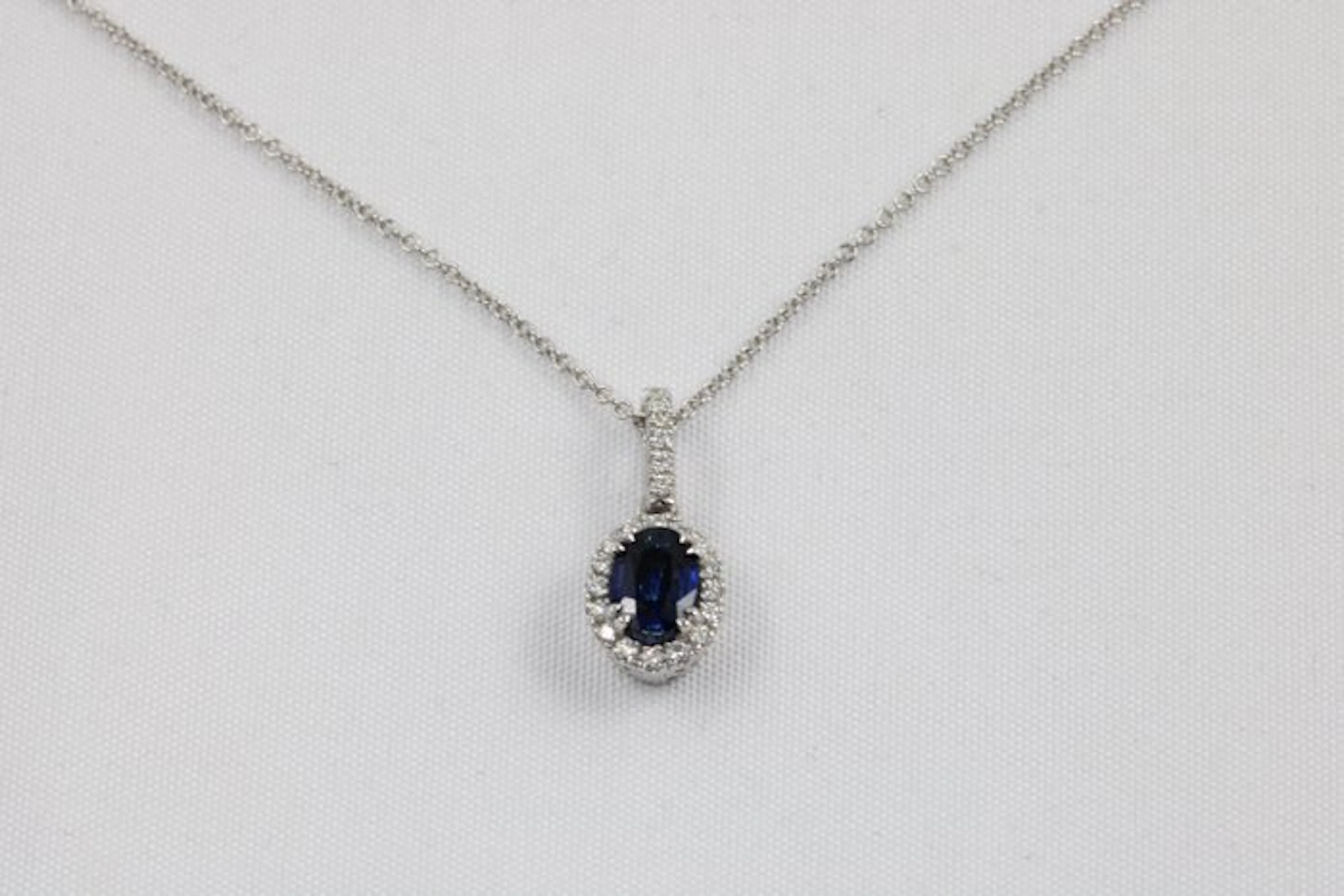2 piece jewellery set - 14 kt. White gold - 0.44ct. tw. Sapphire - Diamond