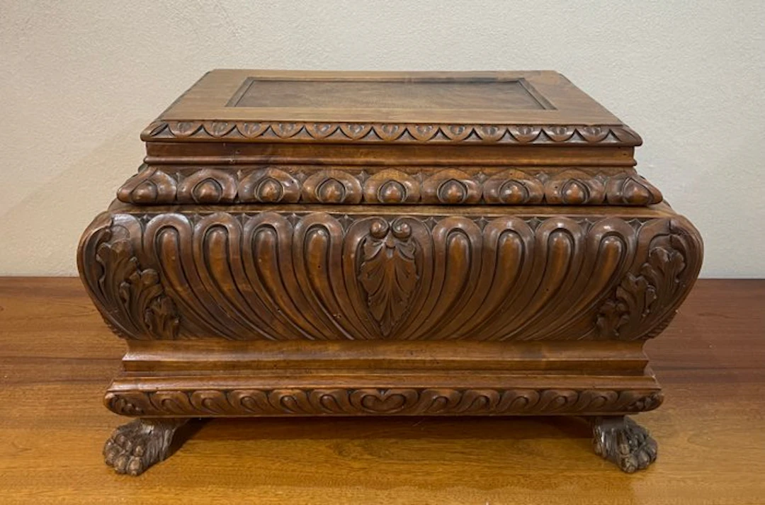 Manifattura Italiana - Cabinet - Walnut wood - Urn-style storage bench