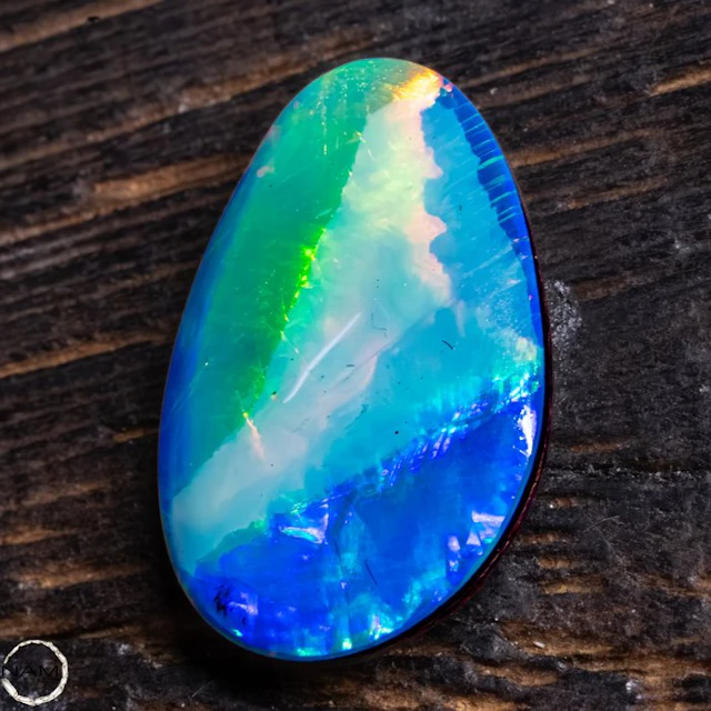 Triplett-Opal in bright turquoise blue – Fascinating play...