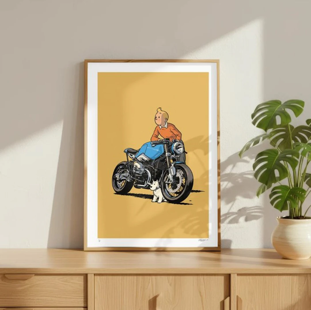 EGO - Tintin’s Blue Motorcycle – Fine Art – 1/5 Signée COA – 40 × 60 cm