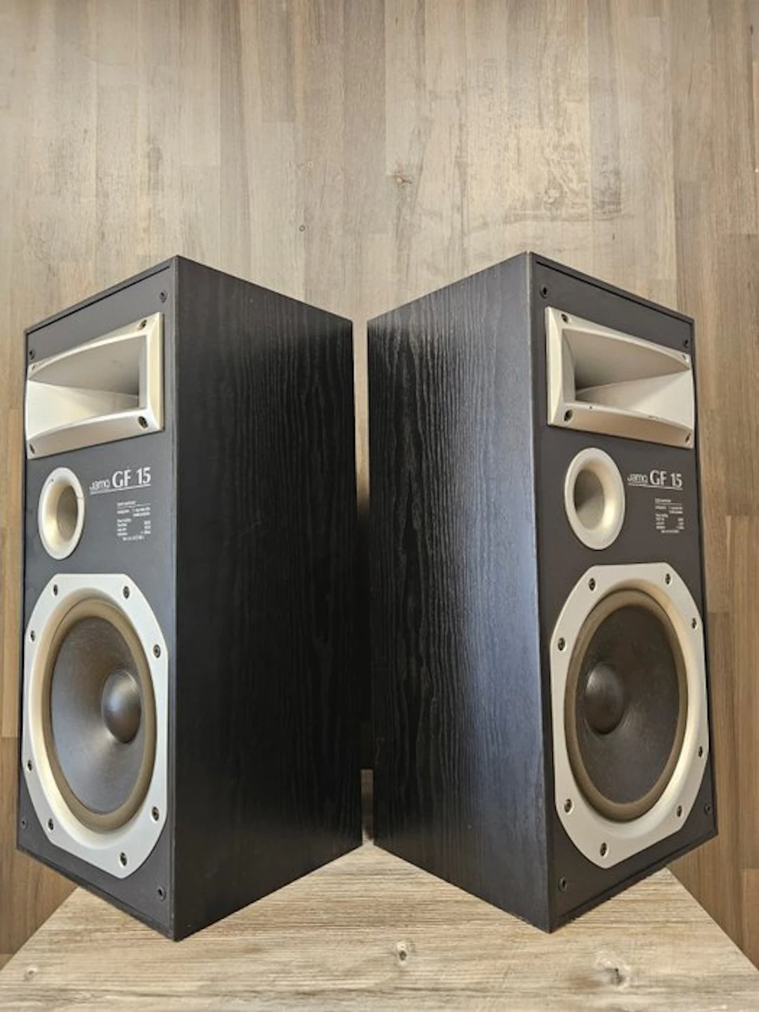 Jamo - GF 15 / 2-Way Bass-Reflex Compact Bookshelf/Monitor Speaker set