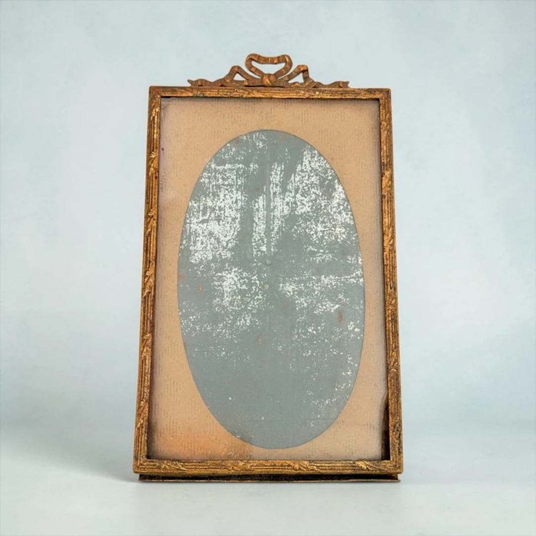 Picture frame- Neoclassical Bow - Gilt brass - Daguerreotype Photography