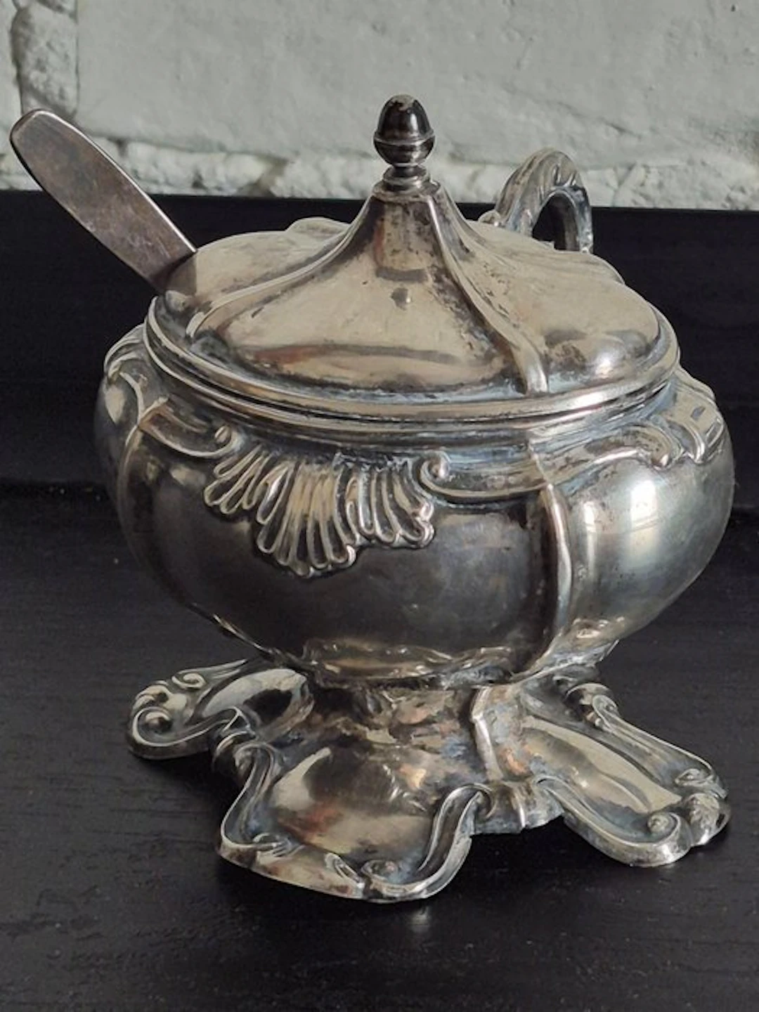 Sugar pot - Silver - Baroque-style sugar pot