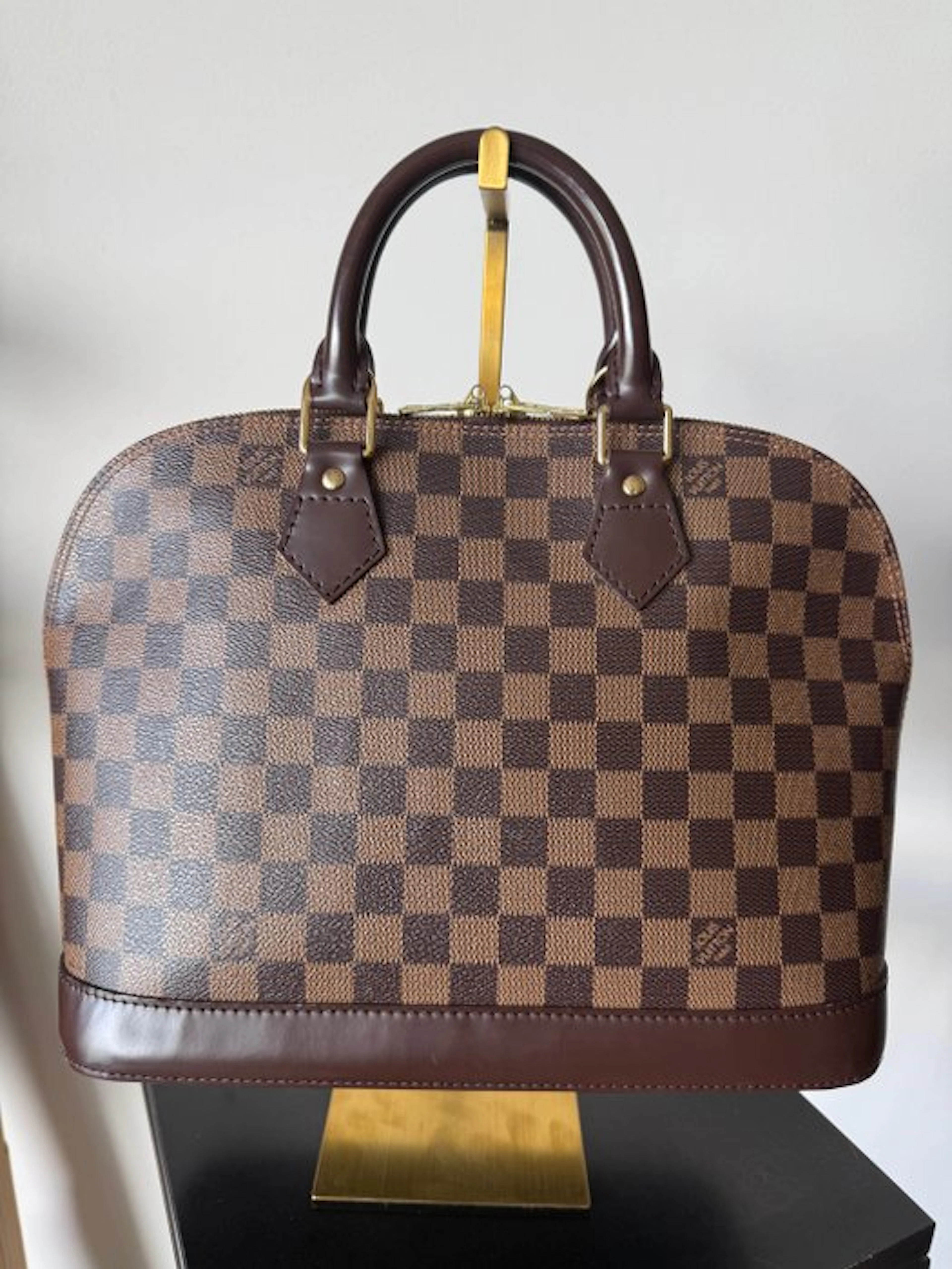 Louis Vuitton - Alma - Handbag