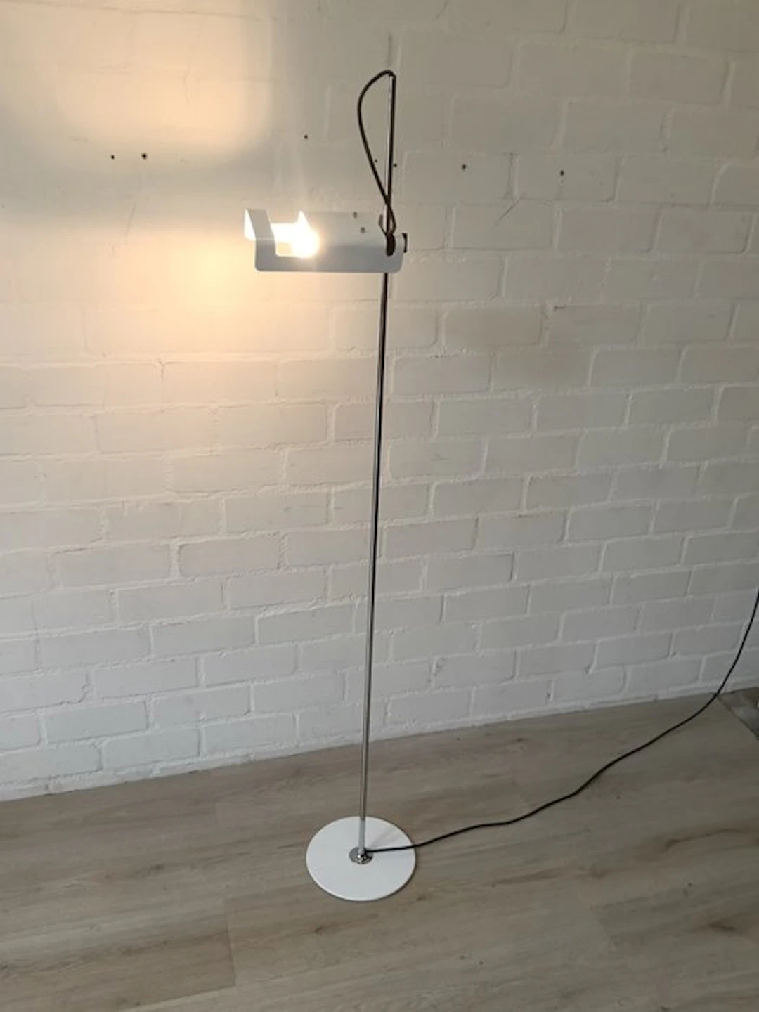 Oluce - Joe Colombo - Lamp - Spider - Metal, Chrome, Steel