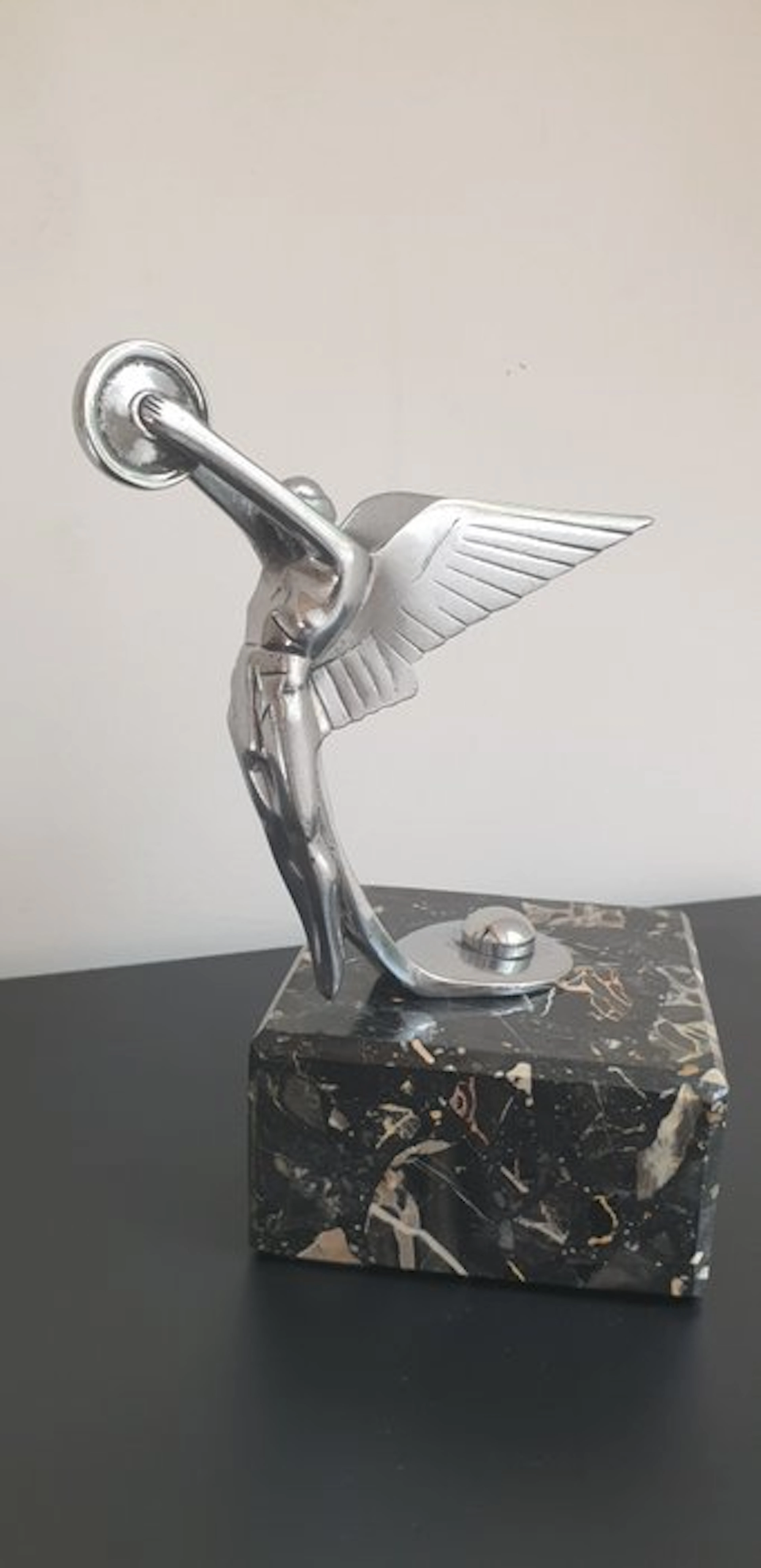 Car mascot (1) - Bazin - Spirit of Triumph - 1920-1930