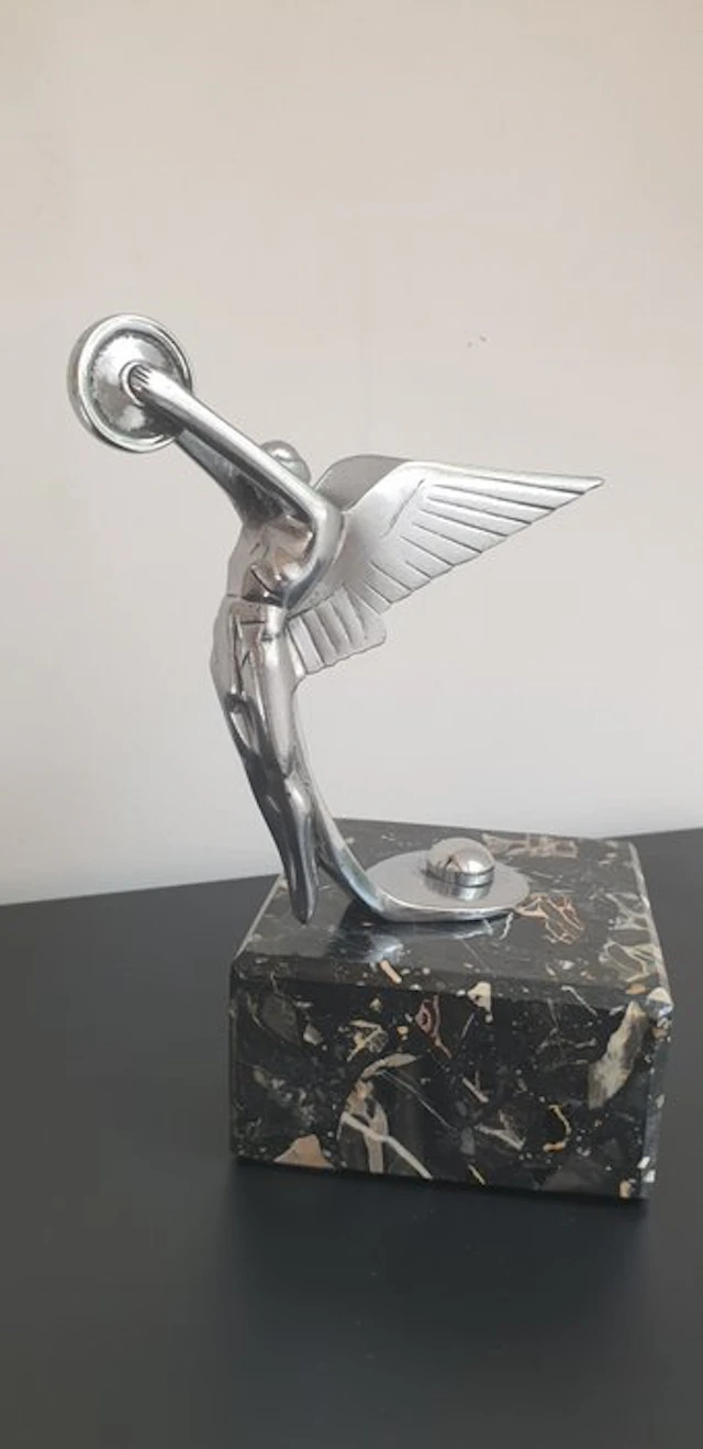 Car mascot (1) - Bazin - Spirit of Triumph - 1920-1930