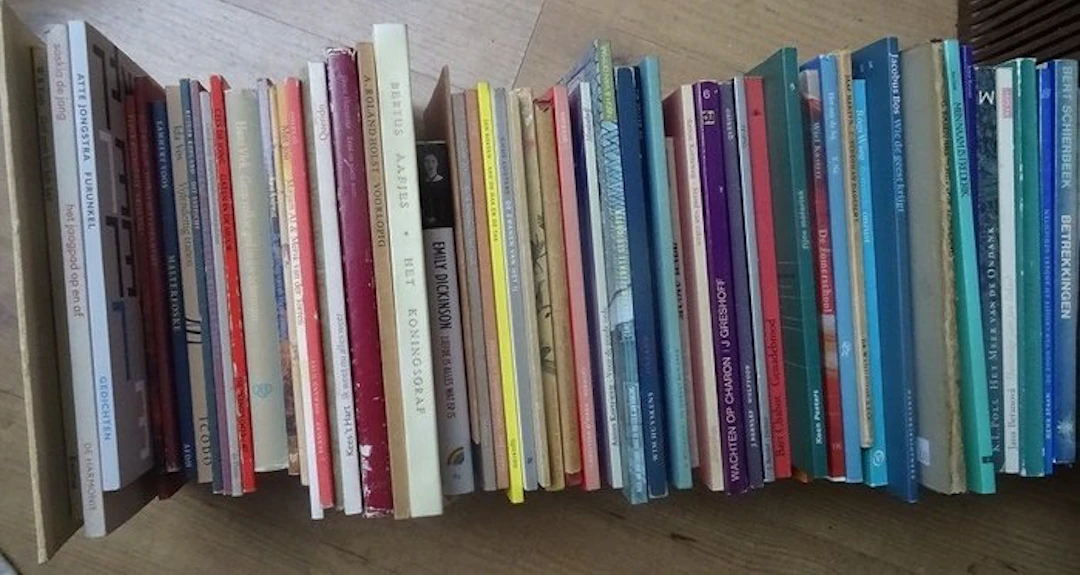 Rutger Kopland, Jules Deelder, e.a. - Lot met 69 dichtbundels - 1949-2022