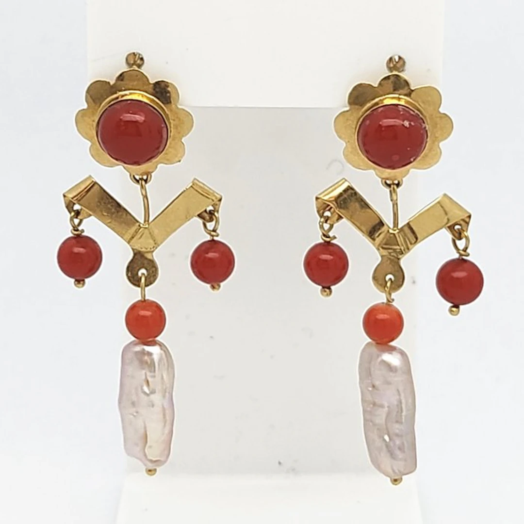 Earrings - 18 kt. Yellow gold - 2.00ct. tw. Coral - Pearl