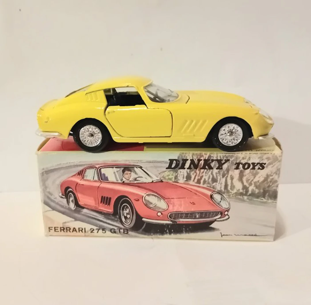 Dinky Toys 1:43 - Model sports car - Ferrari 275 GTB (506)