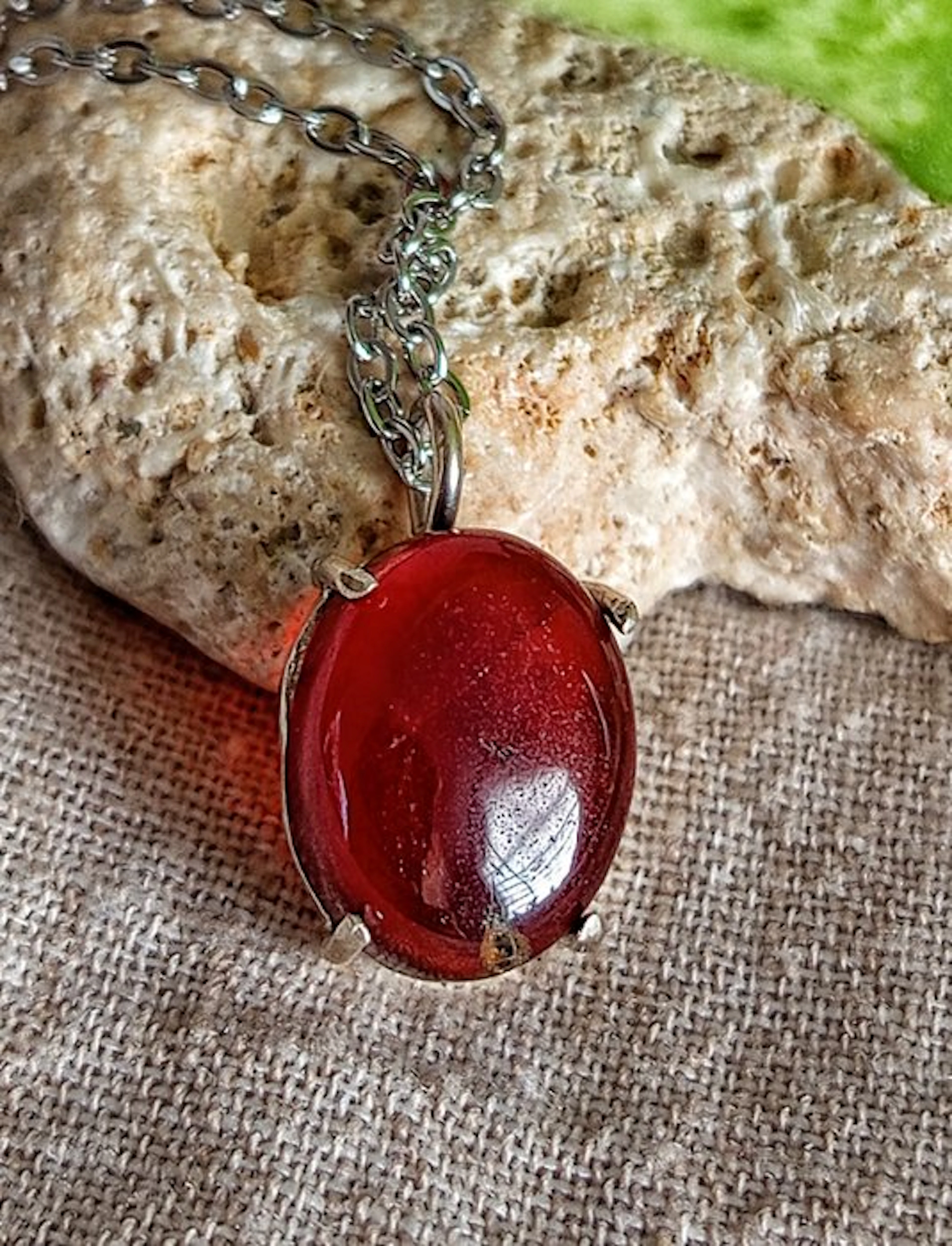 Jewel "Regenerating Fire" handmade in 925 silver with top-quality garnet