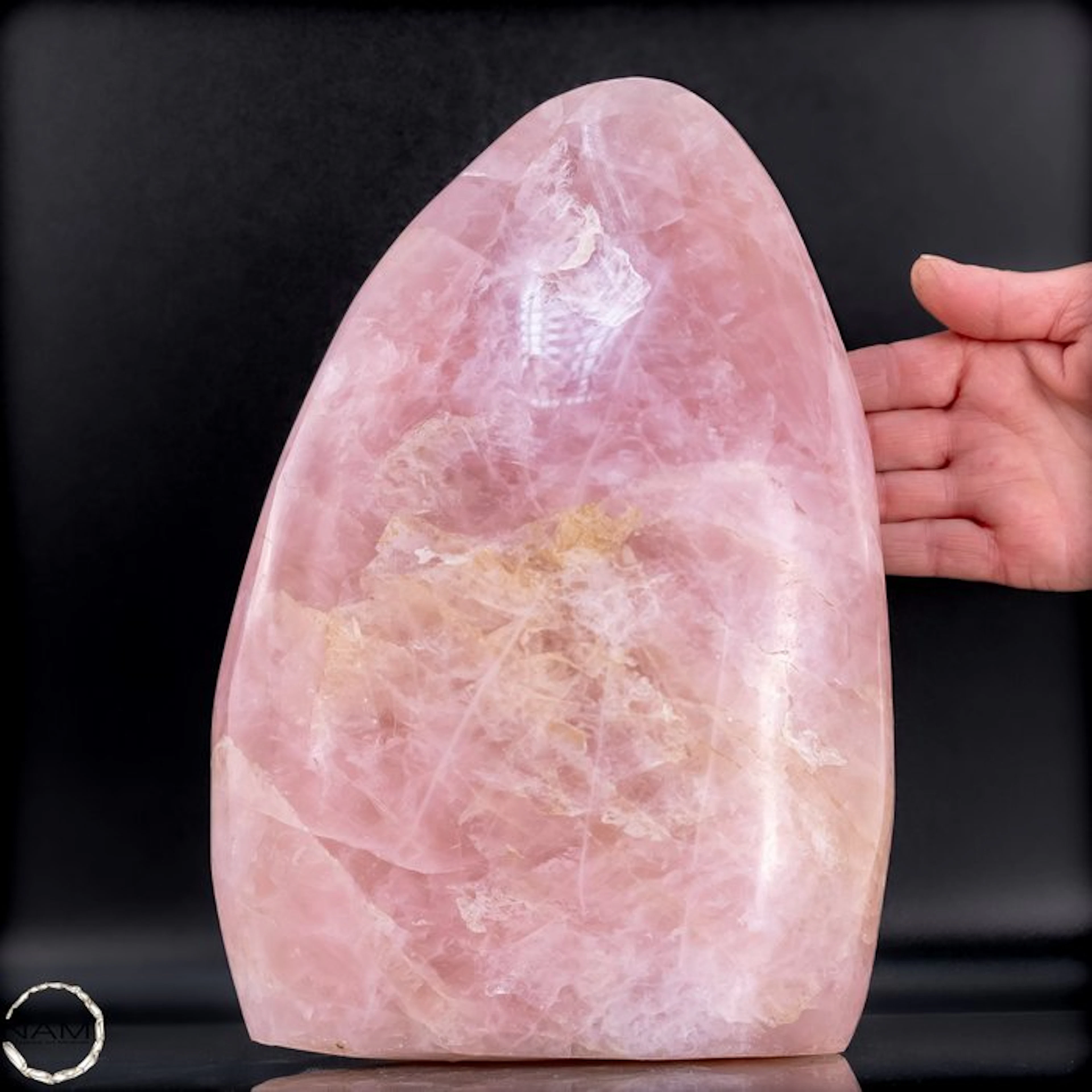 Natural rose quartz freeform – Harmonious rose tones and silky shine.-
