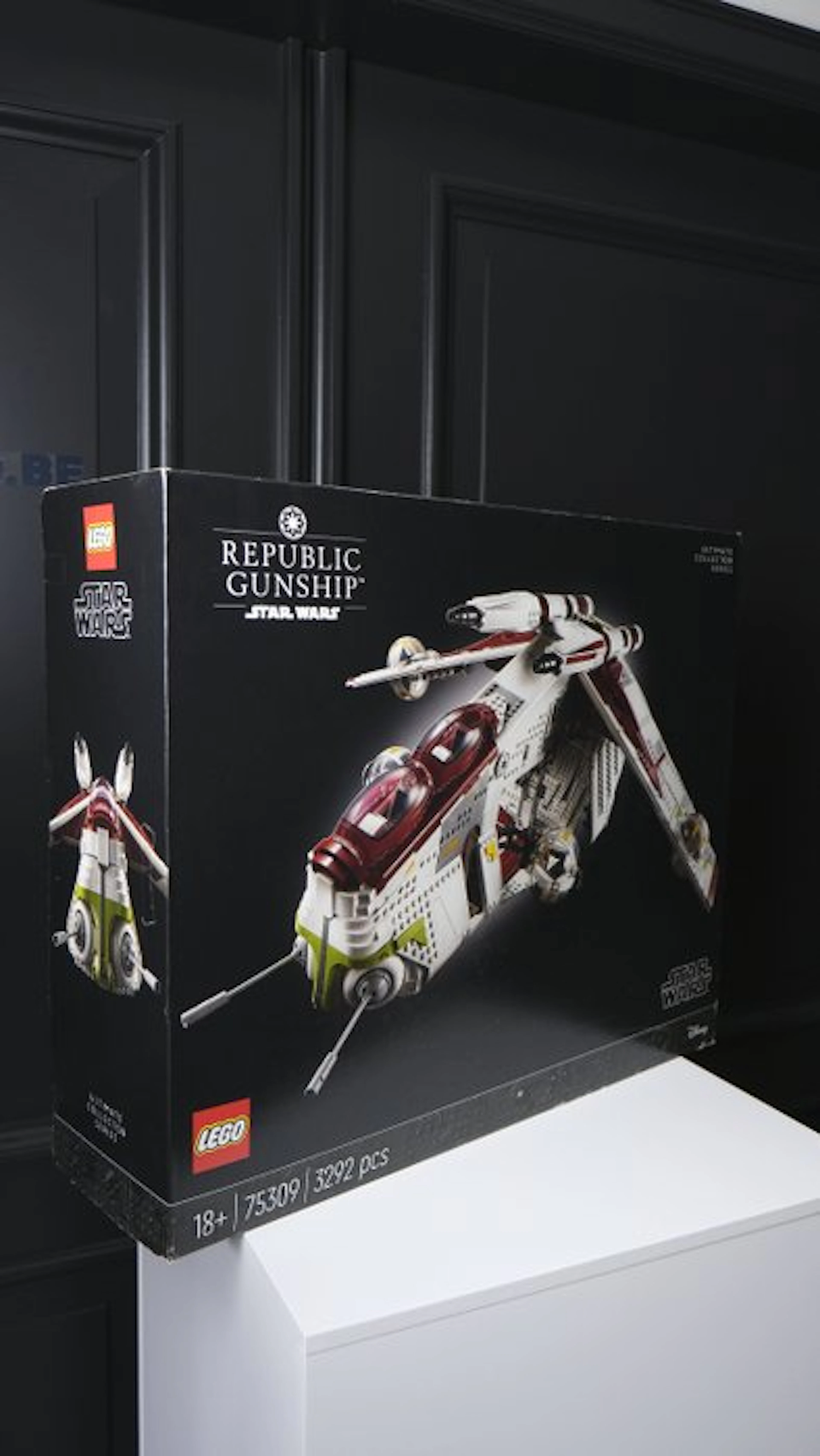 LEGO Set - 75309 - Star Wars - Republic Gunship | UCS - Retired - Sealed