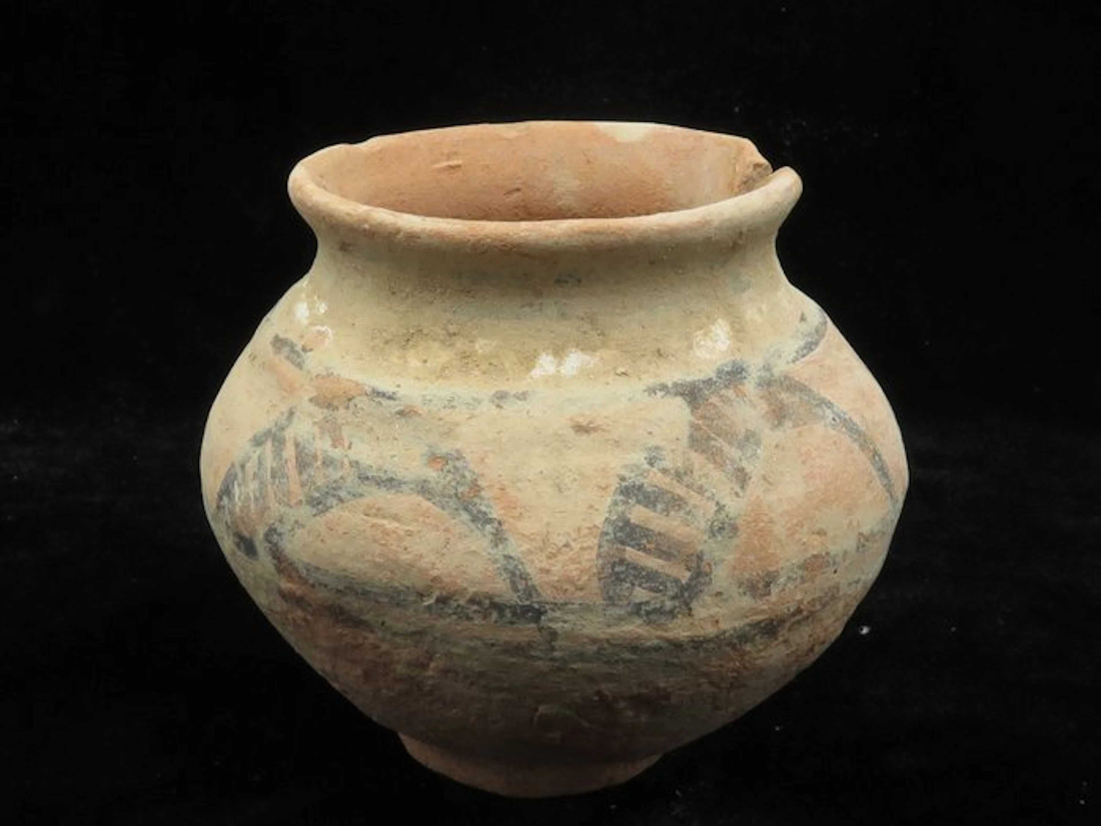 Indus Valley Terracotta decorated Jar (1x) - 9 cm (No reserve price)