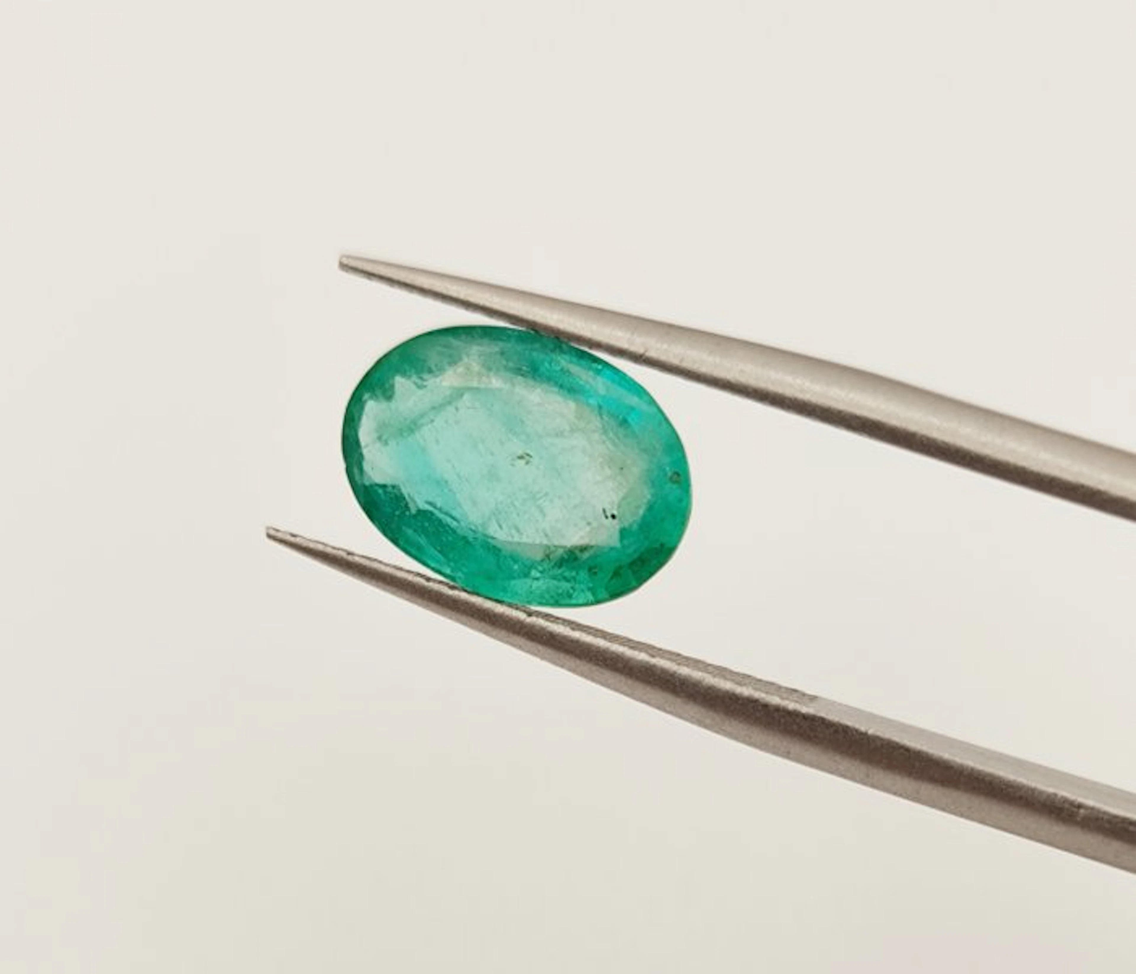 No reserve price - 1 pcs Green Emerald - 2.63 ct...