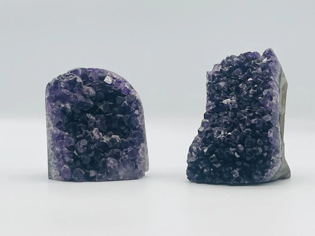 Amethyst Geode - Height: 13.5 cm - Width: 9 cm- 2.8 kg - (2)