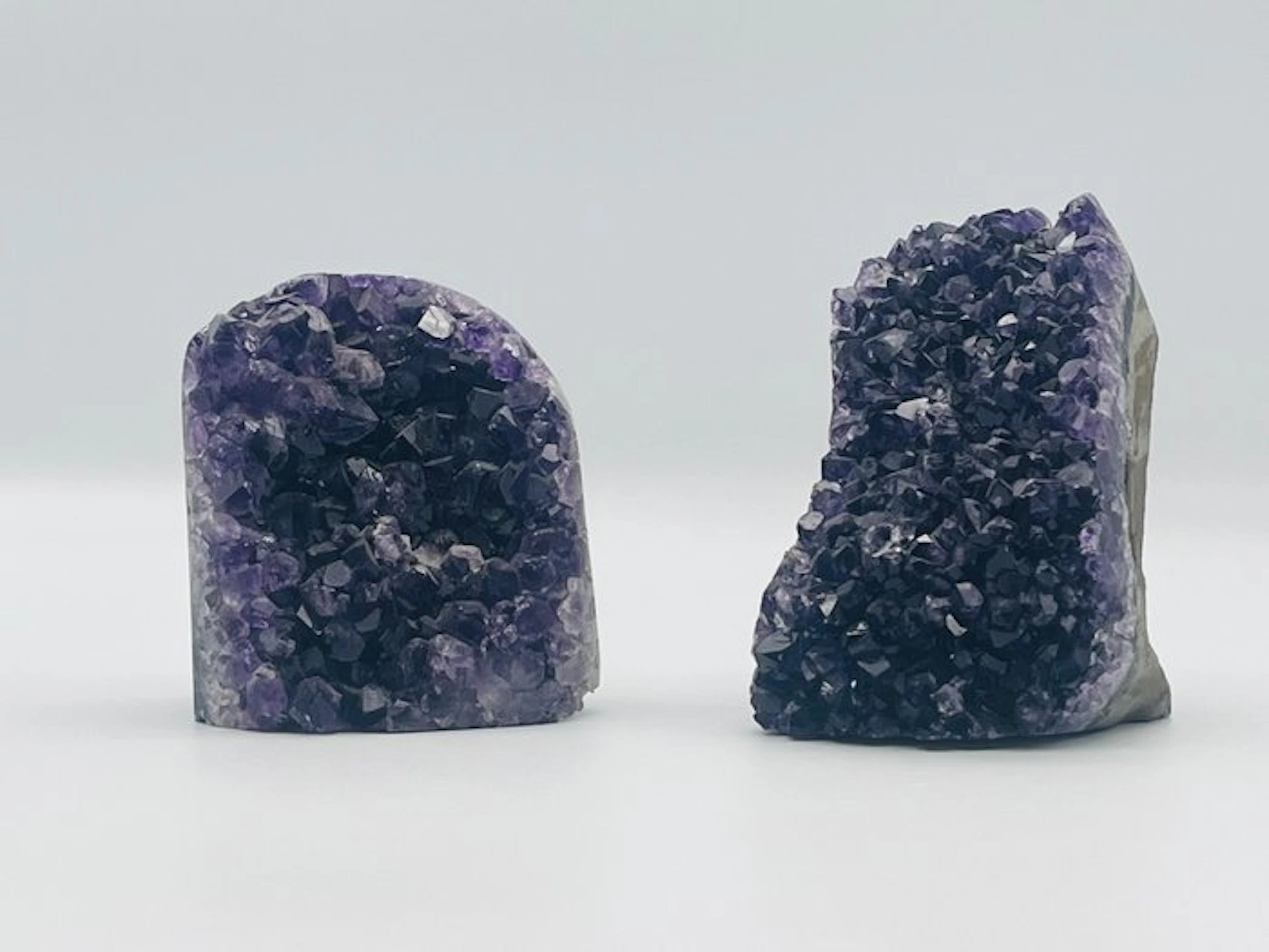 Amethyst Geode - Height: 13.5 cm - Width: 9 cm- 2.8 kg - (2)