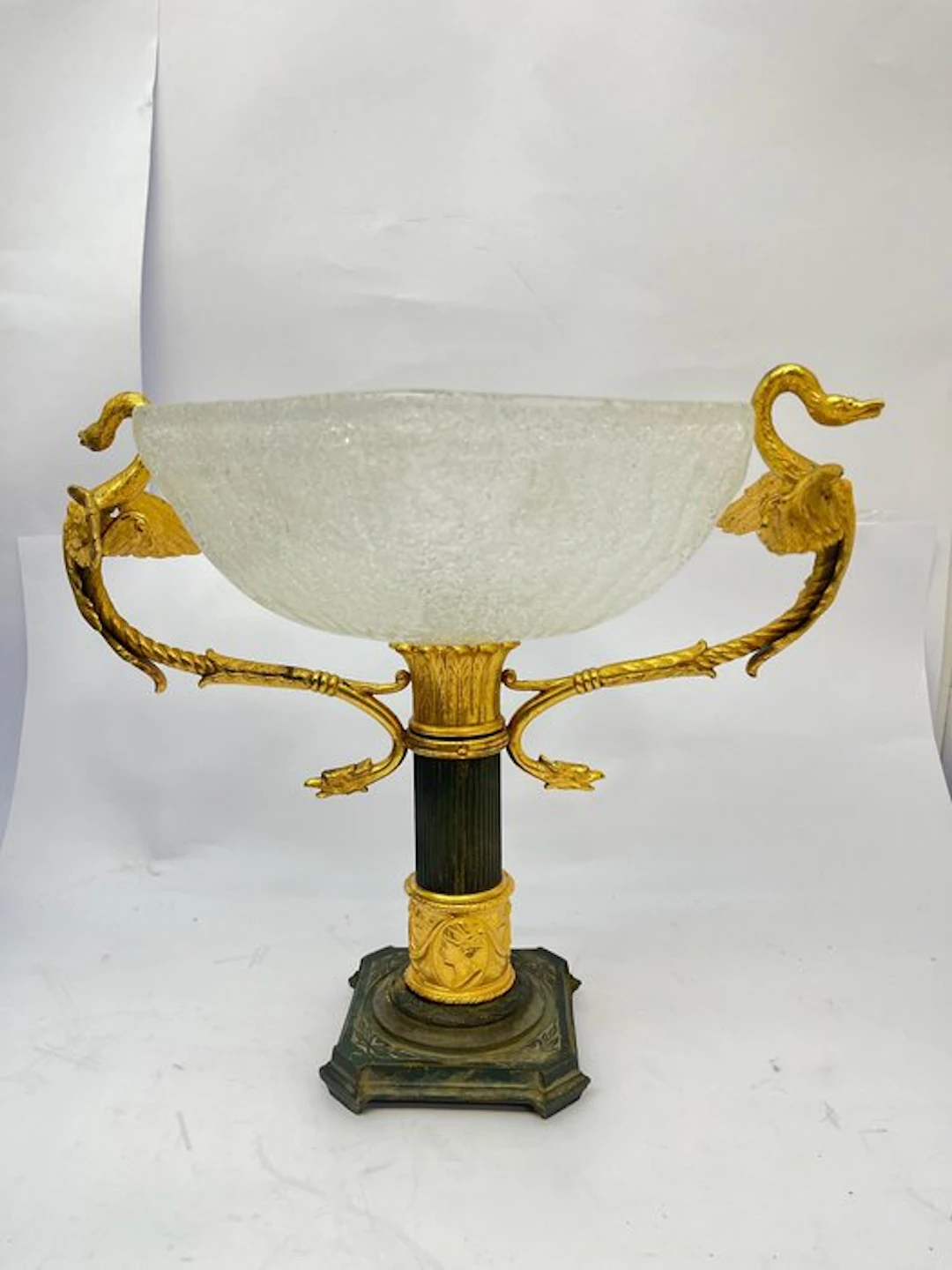 Centrepiece - Bronze