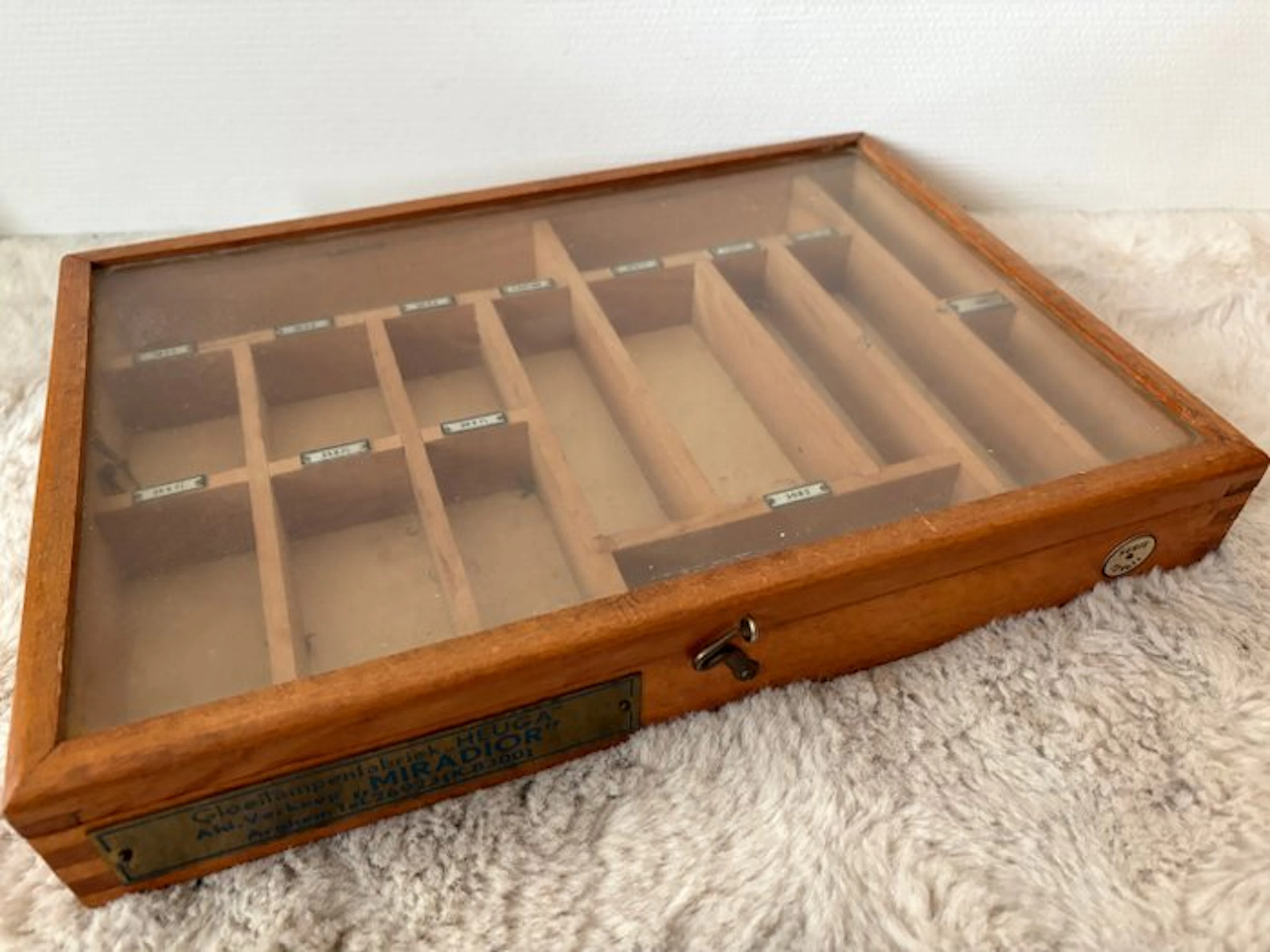 Heuga Miradior Arnhem - Rack - Wood - Authentic...