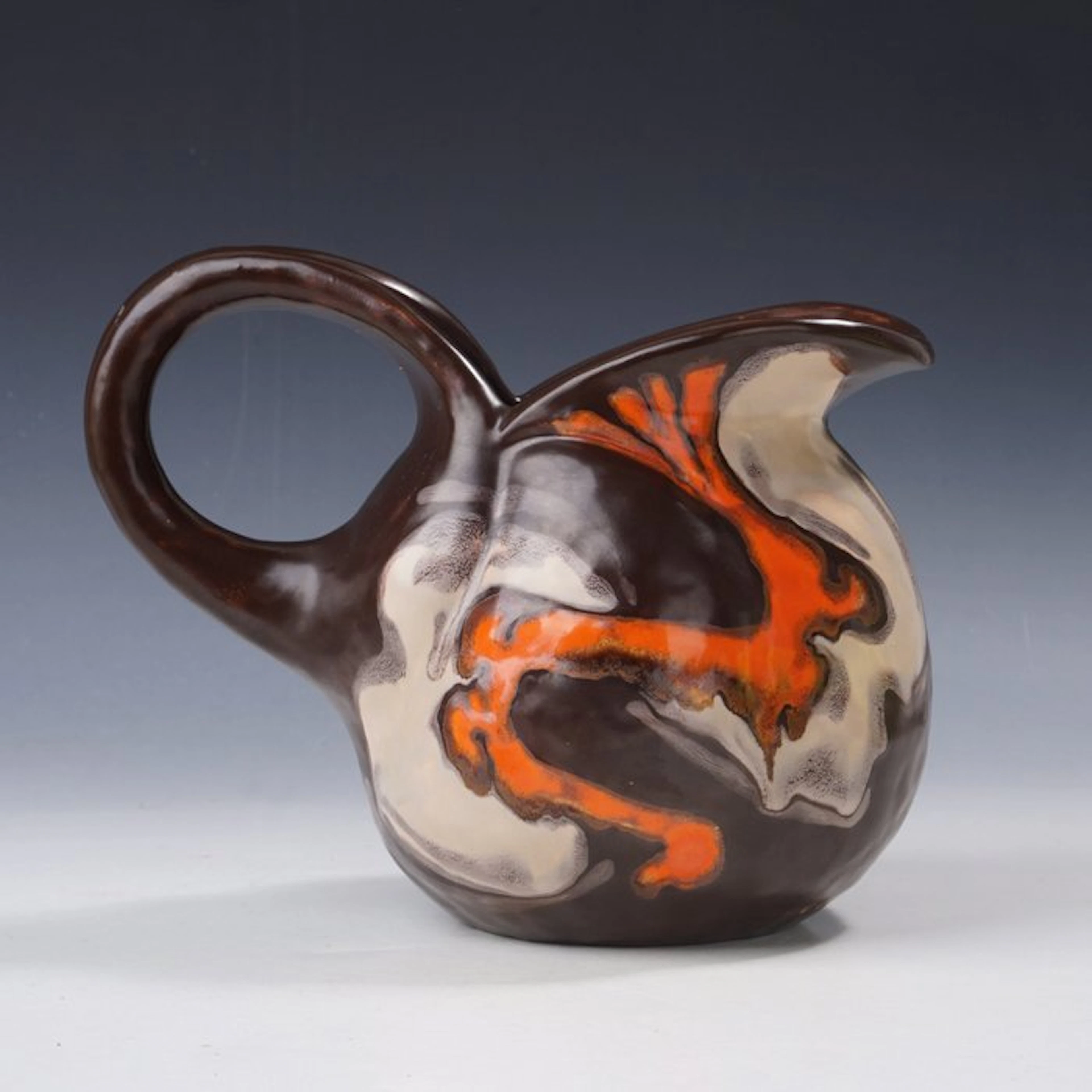 Zenith, Gouda - Willem Stuurman - Ewer - Sepia decor in...