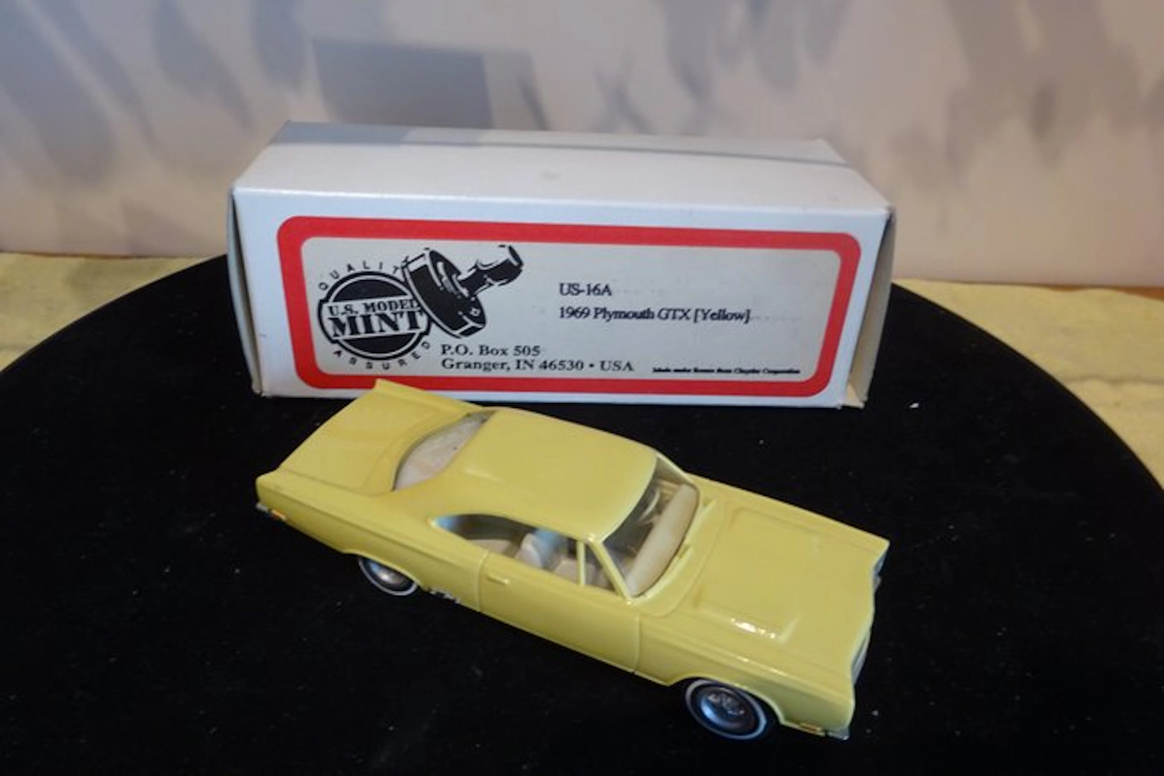 U.S. Model Mint - Model car - 1969 Plymouth GTX