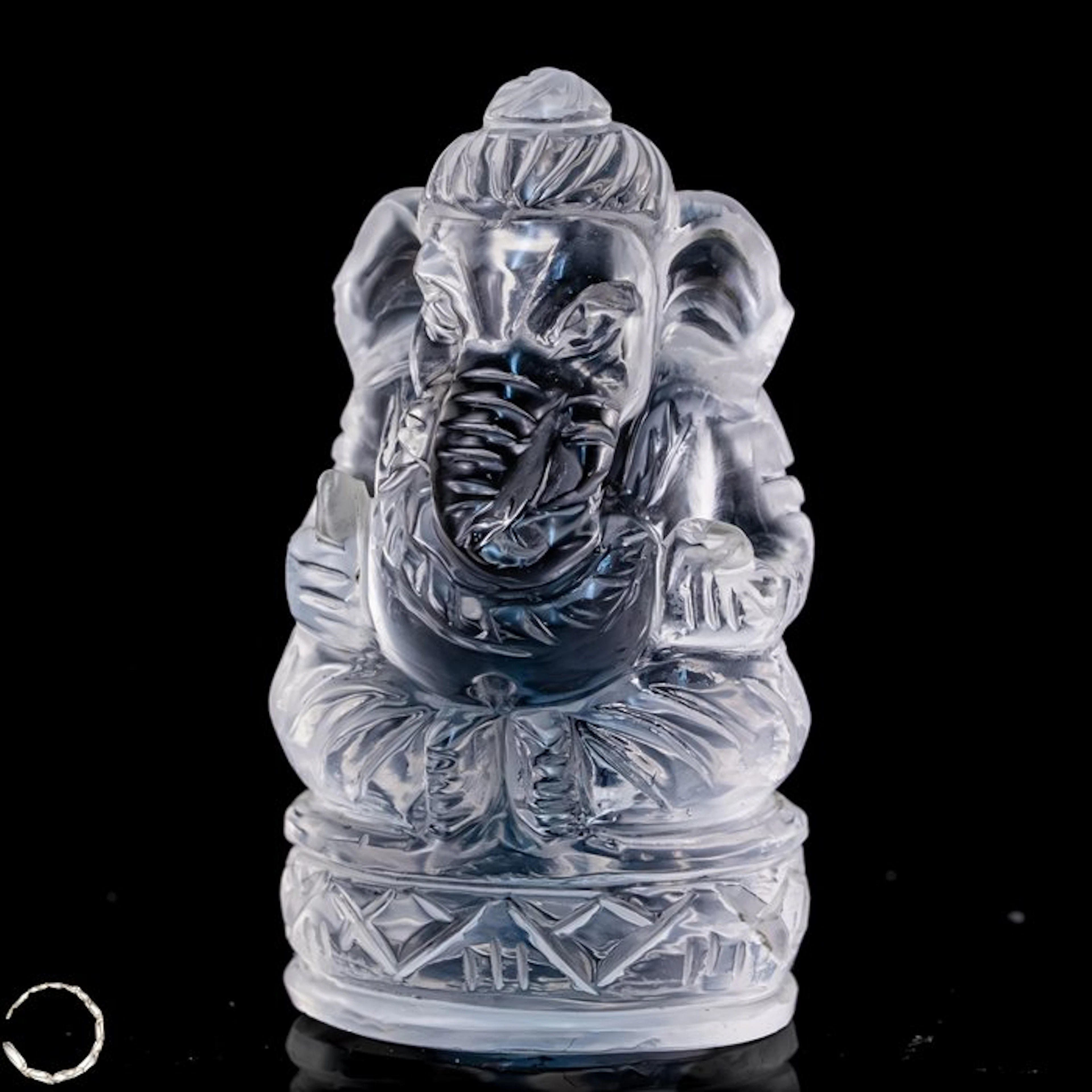 Natural quartz Ganesha – finely crafted sculpture with...