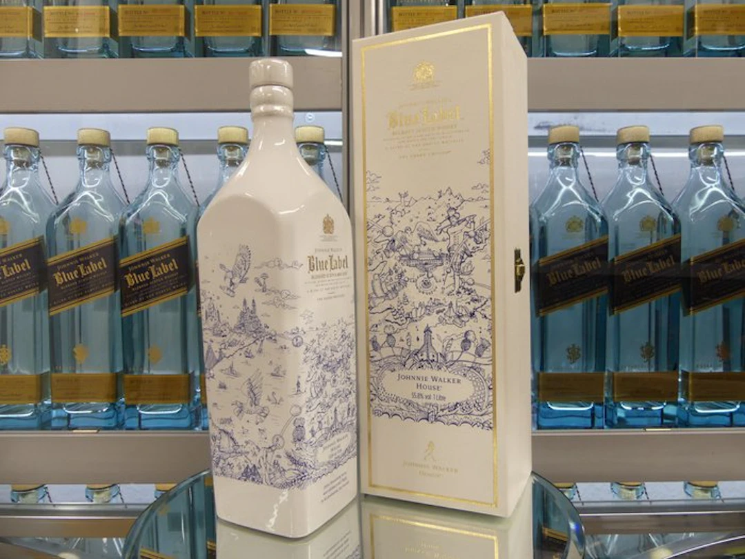 Johnnie Walker House Blue Label The Casks Edition Limited...