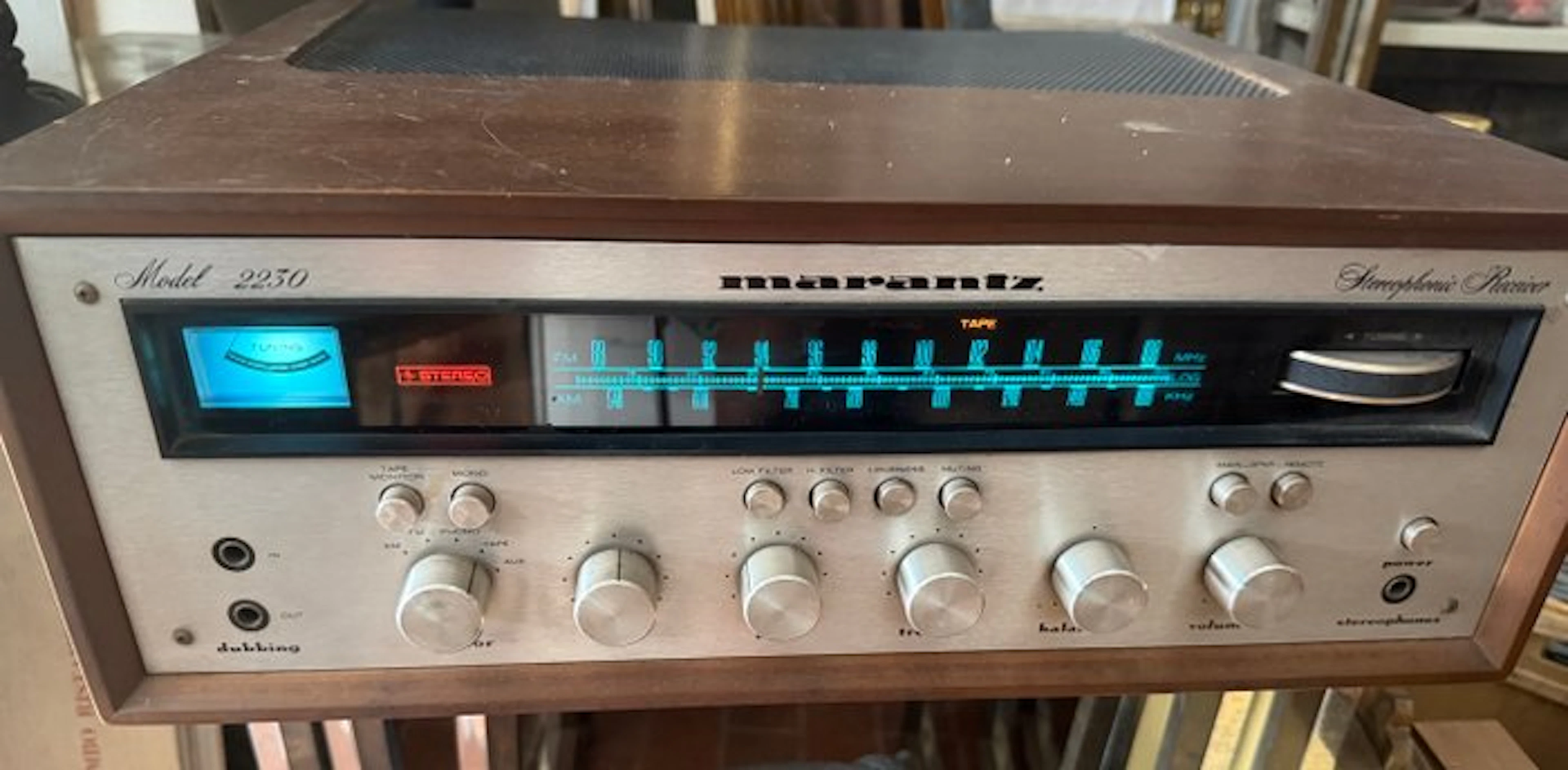 Marantz - Model 2230 Solid state stereo receiver