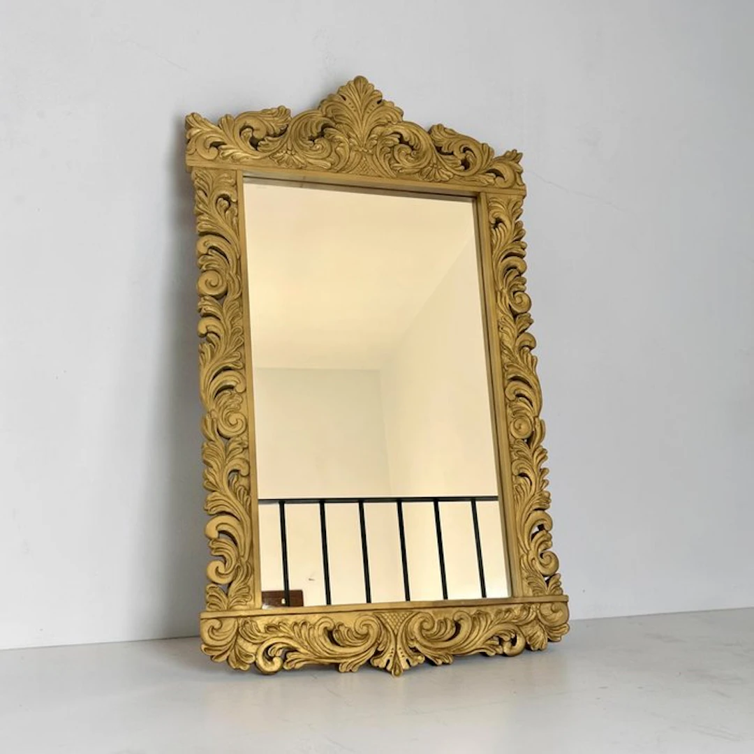 Wall mirror - Walnut - years 1940–60, 65x90 cm