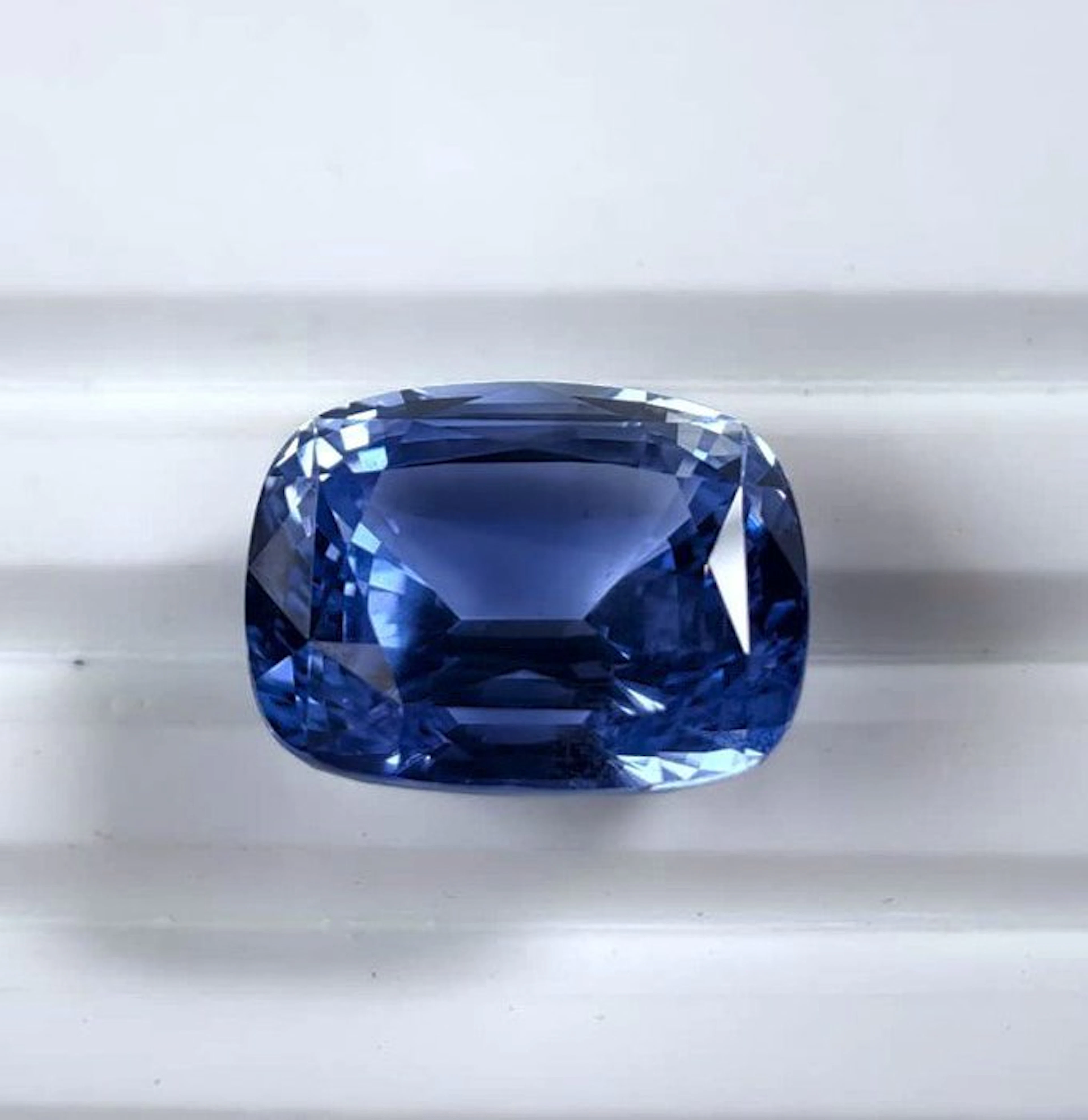 Blue Sapphire - 20.16 ct - Gem research Swiss Lab (GRS) - Indigo - Unheated