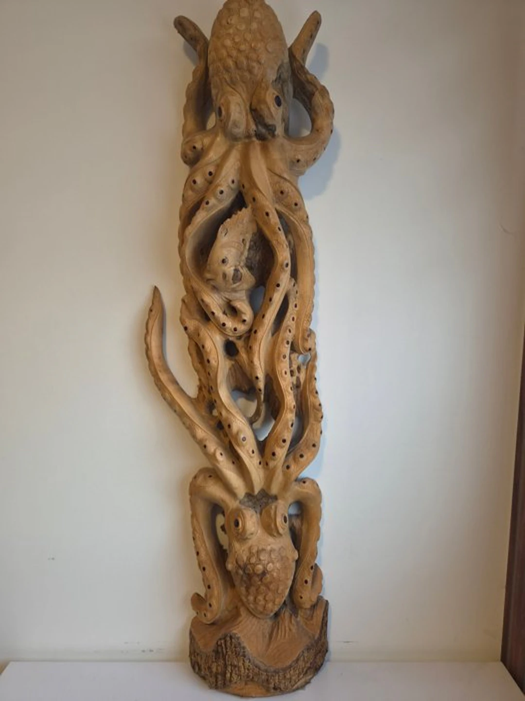 Statuette, Statue of two octopuses, with fantastic details. - 100 cm - Wood