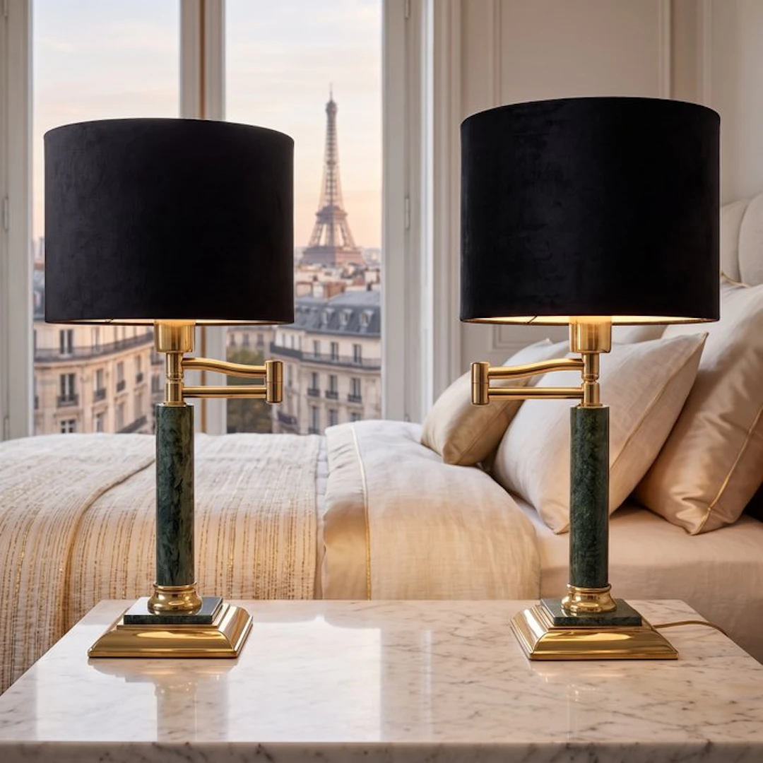 In the style and quality of Maison Le Dauphin - Table...