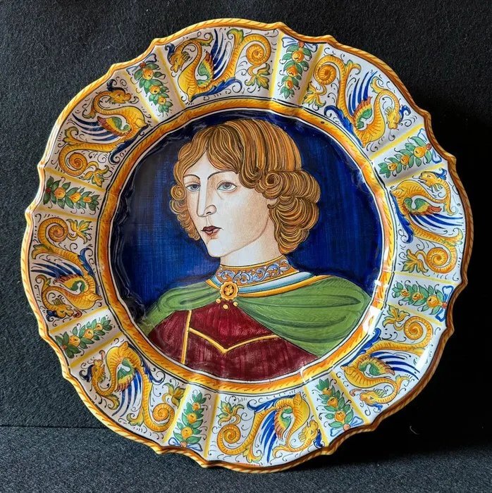 T.A Deruta - Dish - Ceramic - Plate Pompe Ceramic Maiolica