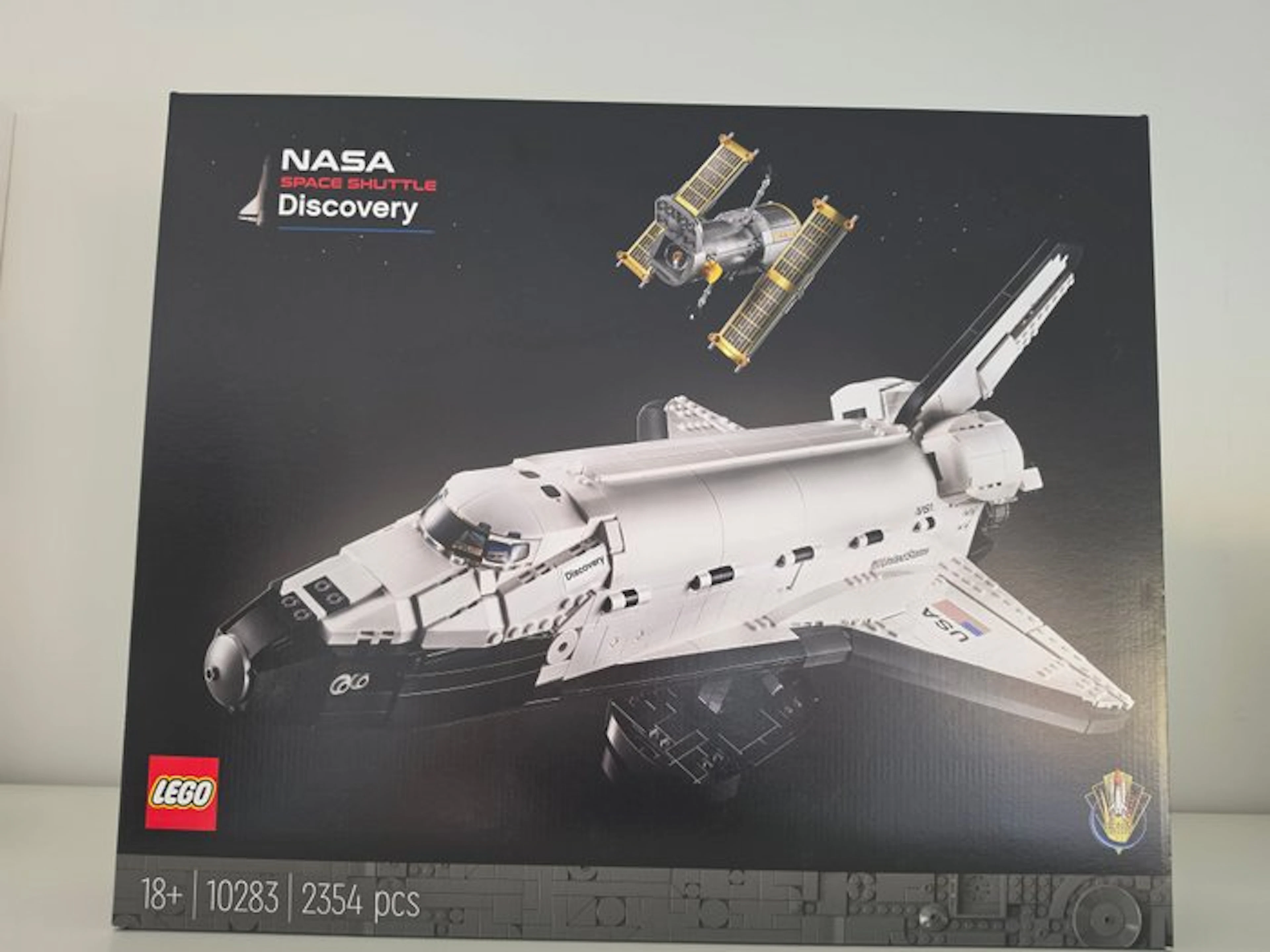 LEGO Set - 10283 - NASA/ESA - Space Shuttle Discovery (10283)