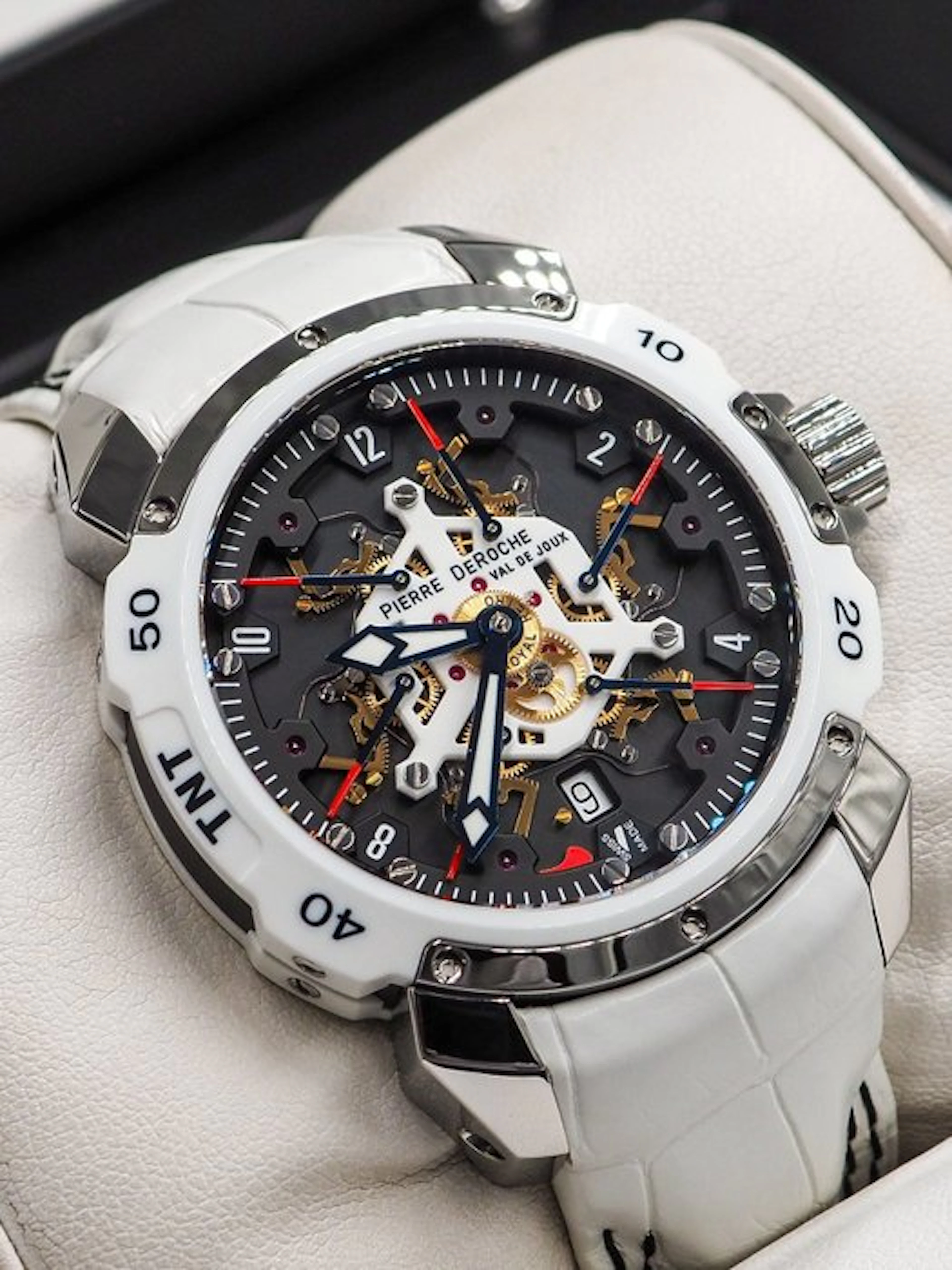 Pierre DeRoche - TNT Royal Retro 43 - No reserve price - BRAND NEW * L.E