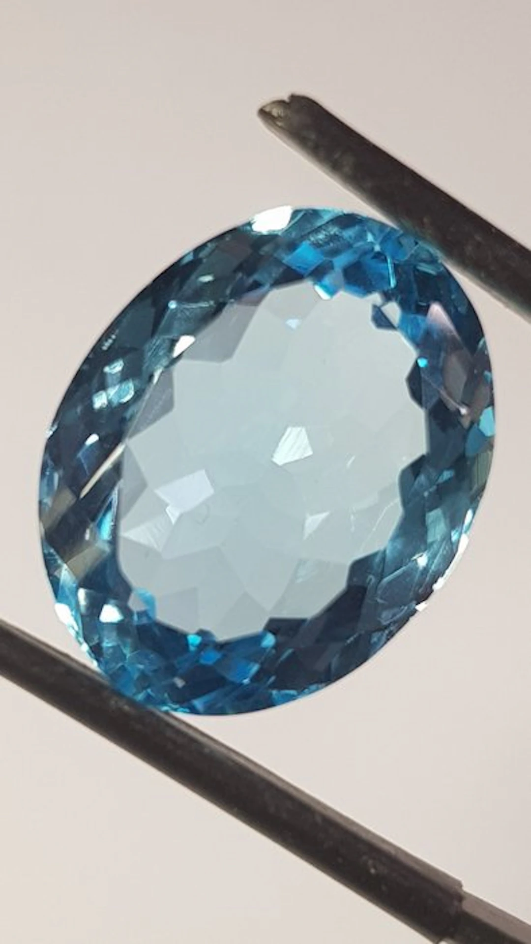 No reserve price - 1 pcs Blue Topaz - 14.69 ct - Antwerp...