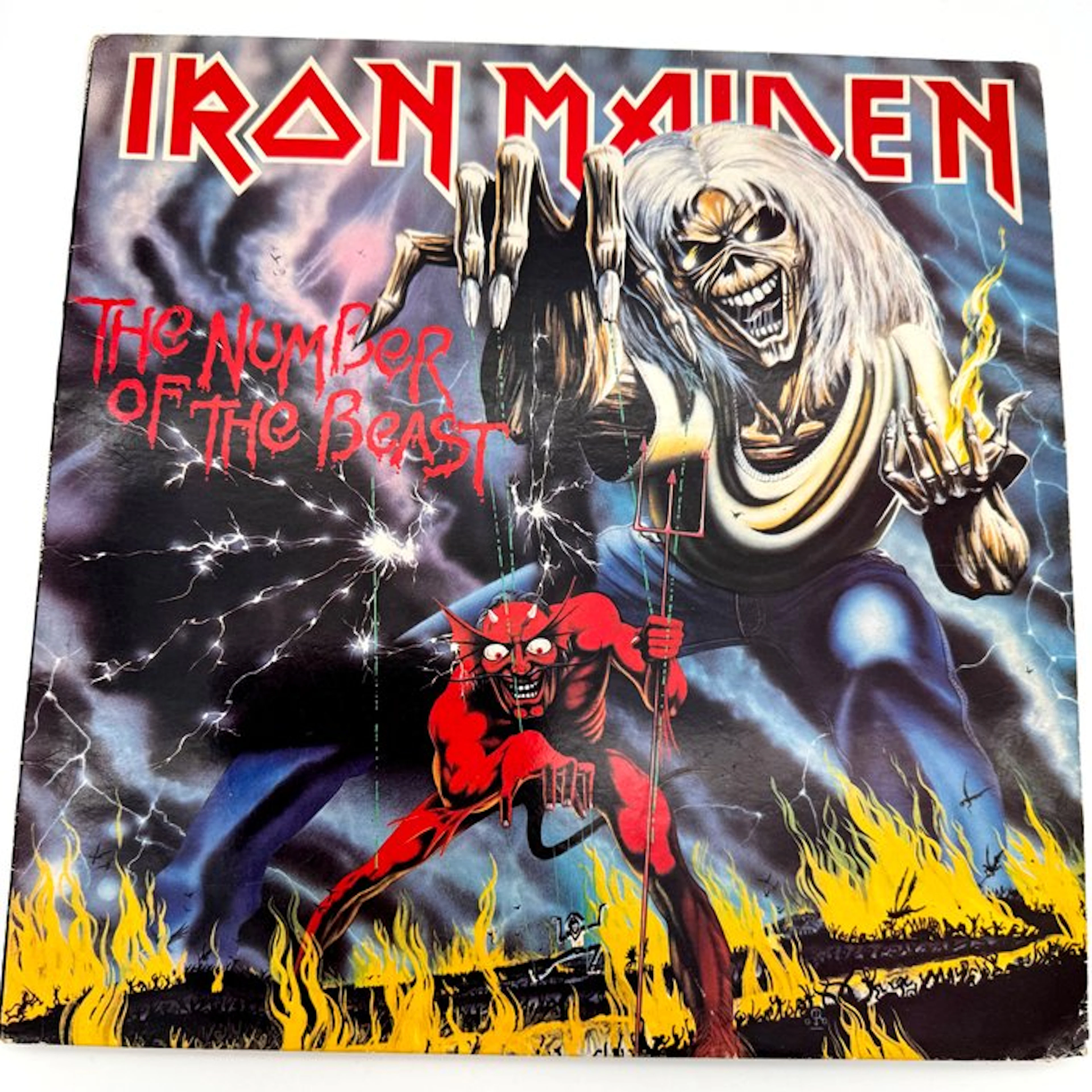 Iron Maiden - The Number Of The Beast [First UK pressing]...