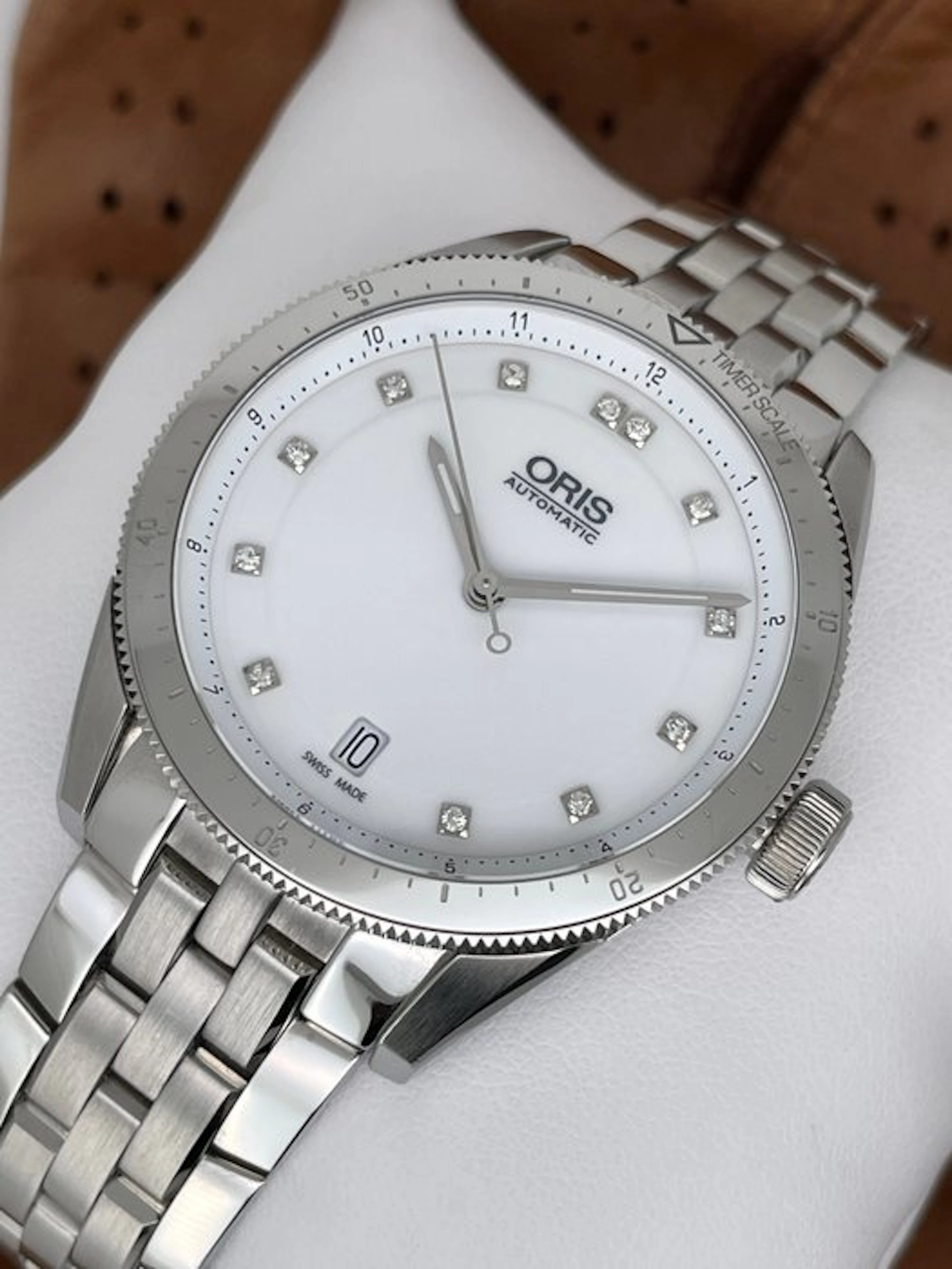Oris - Artix GT Date Diamonds Automatic - 01 733 7671...