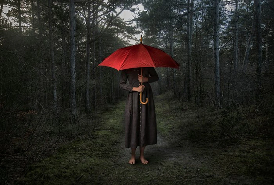 Tessa Posthuma de Boer - The red umbrella