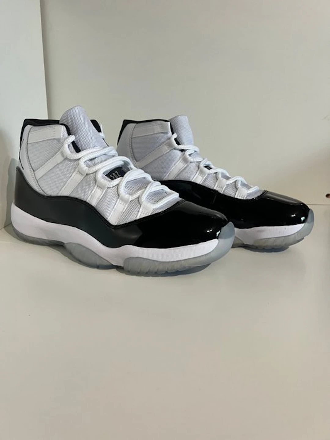 Nike - Air Jordan 11 Retro - Sneakers - Size: EU 42.5 - New with tags